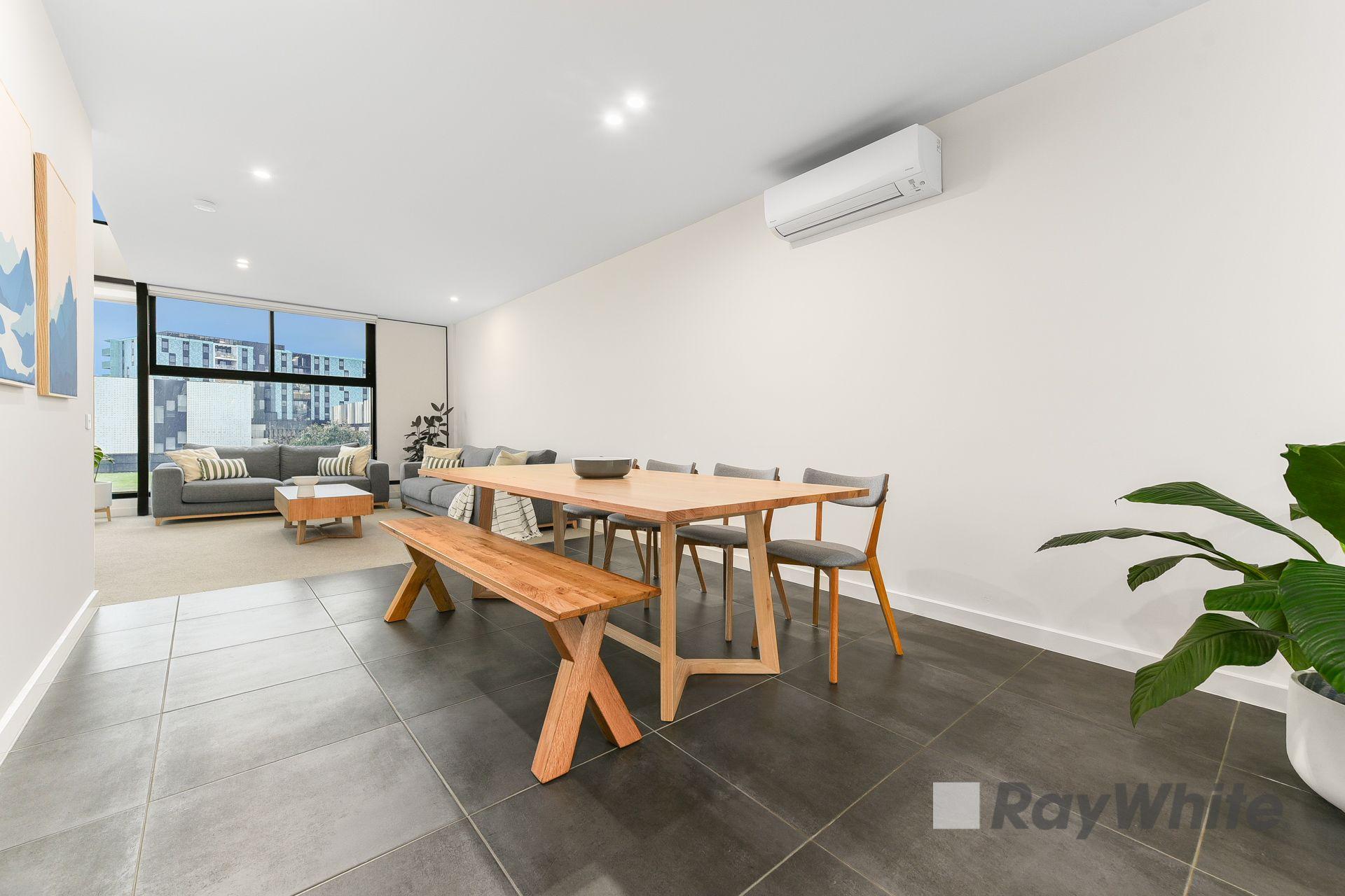 Townhouse for Sale: Dandenong, VIC 3175, VIC, 3175
