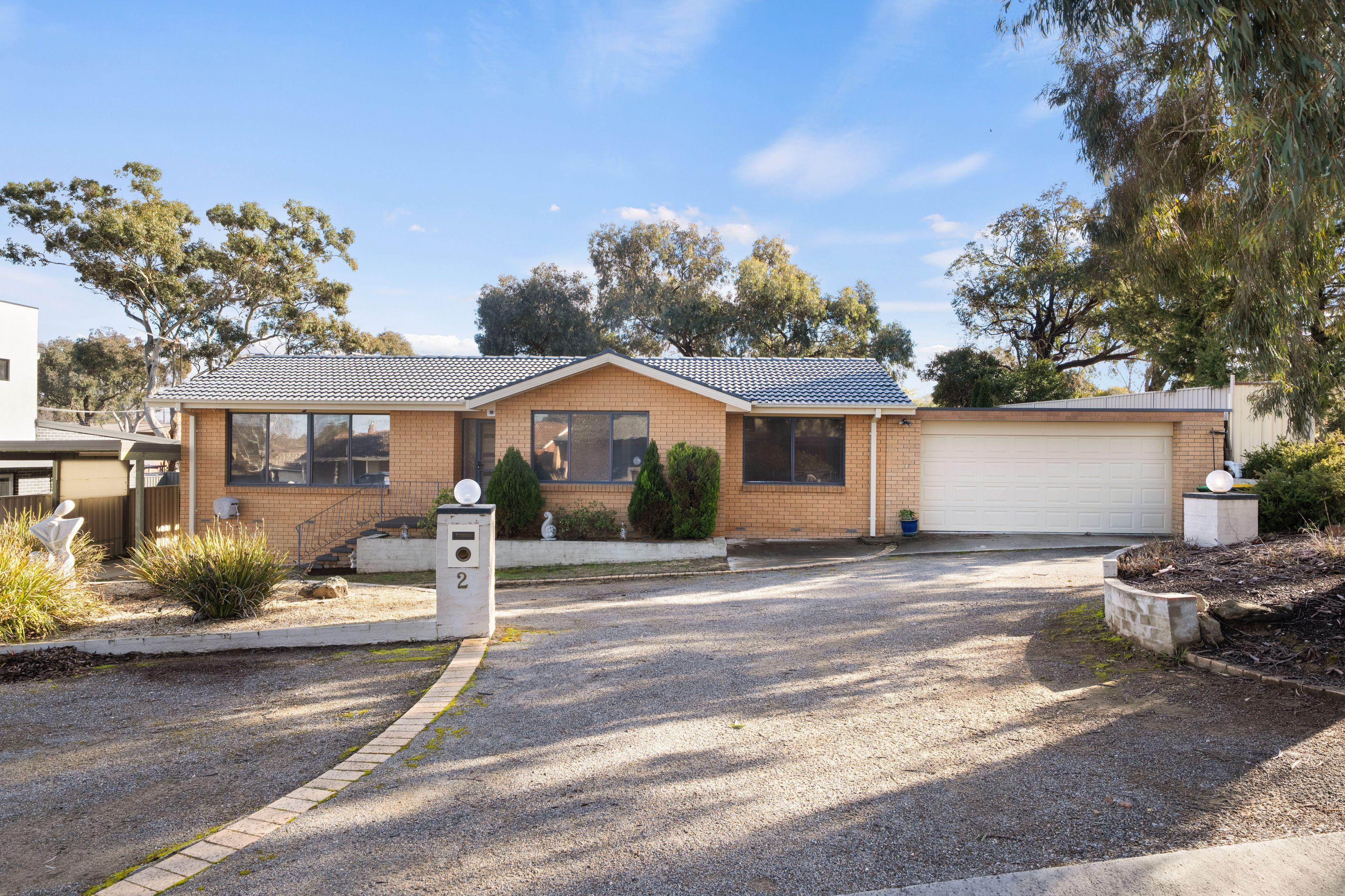 Prop-GPT: House: ACT Wanniassa, ACT 2903 Home For Sale