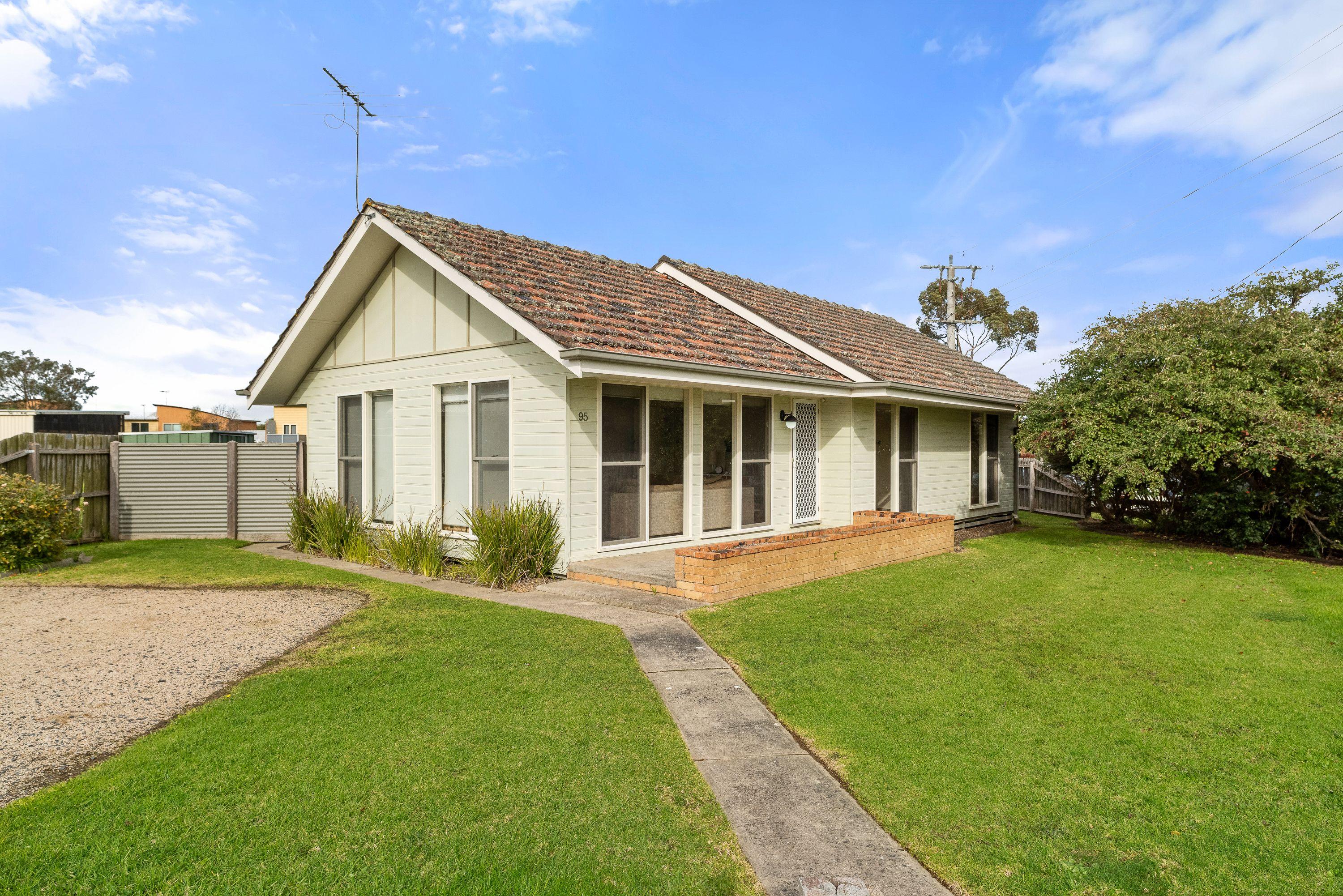 House for Sale: Cowes, VIC 3922, VIC, 3922