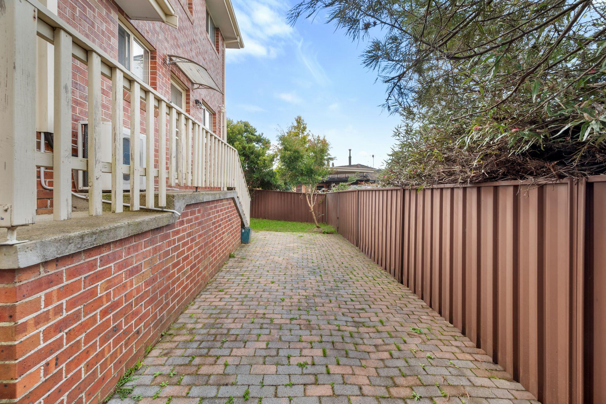 House for Sale: Campbelltown, NSW 2560, NSW, 2560