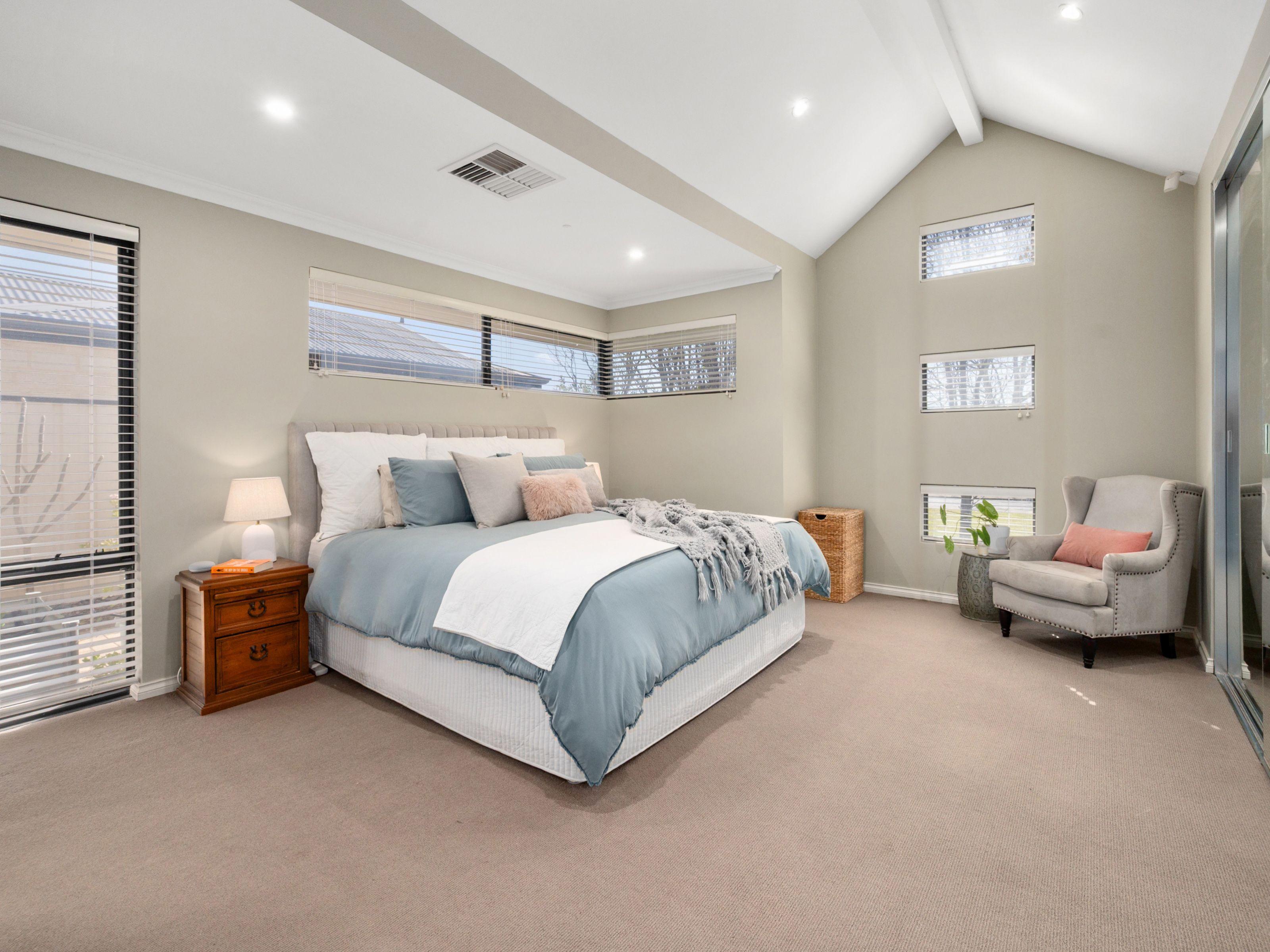 House for Sale: Canning Vale, WA 6155, WA, 6155