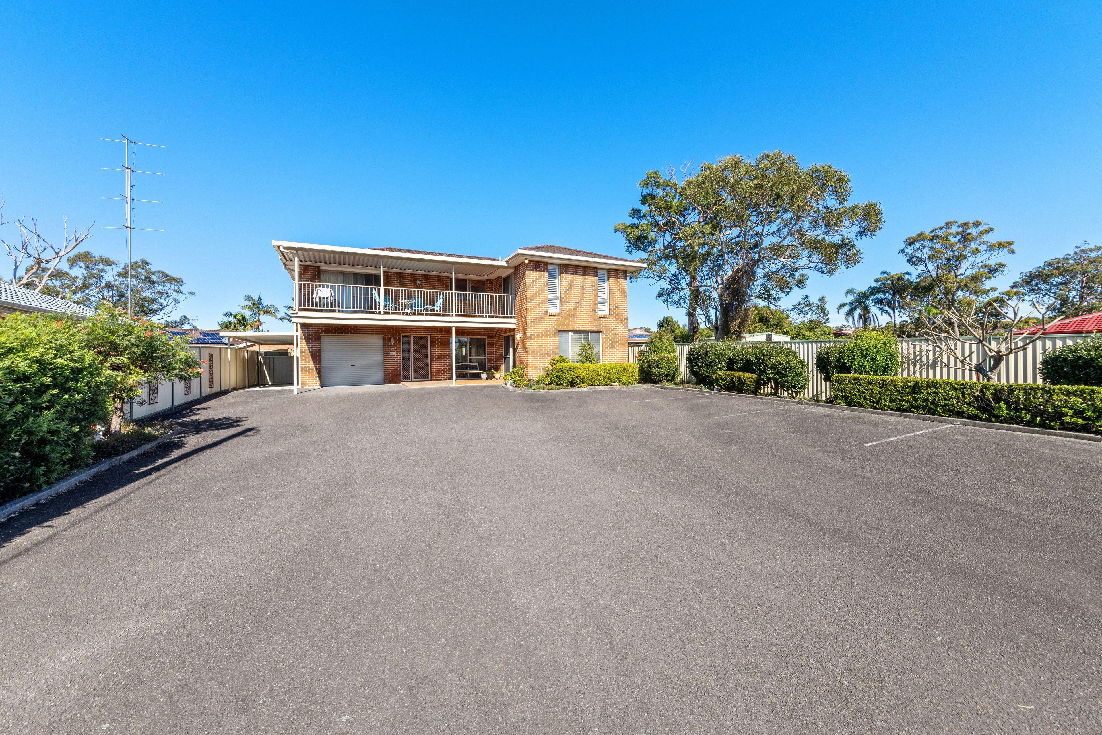 House for Sale: Lake Haven, NSW 2263, NSW, 2263
