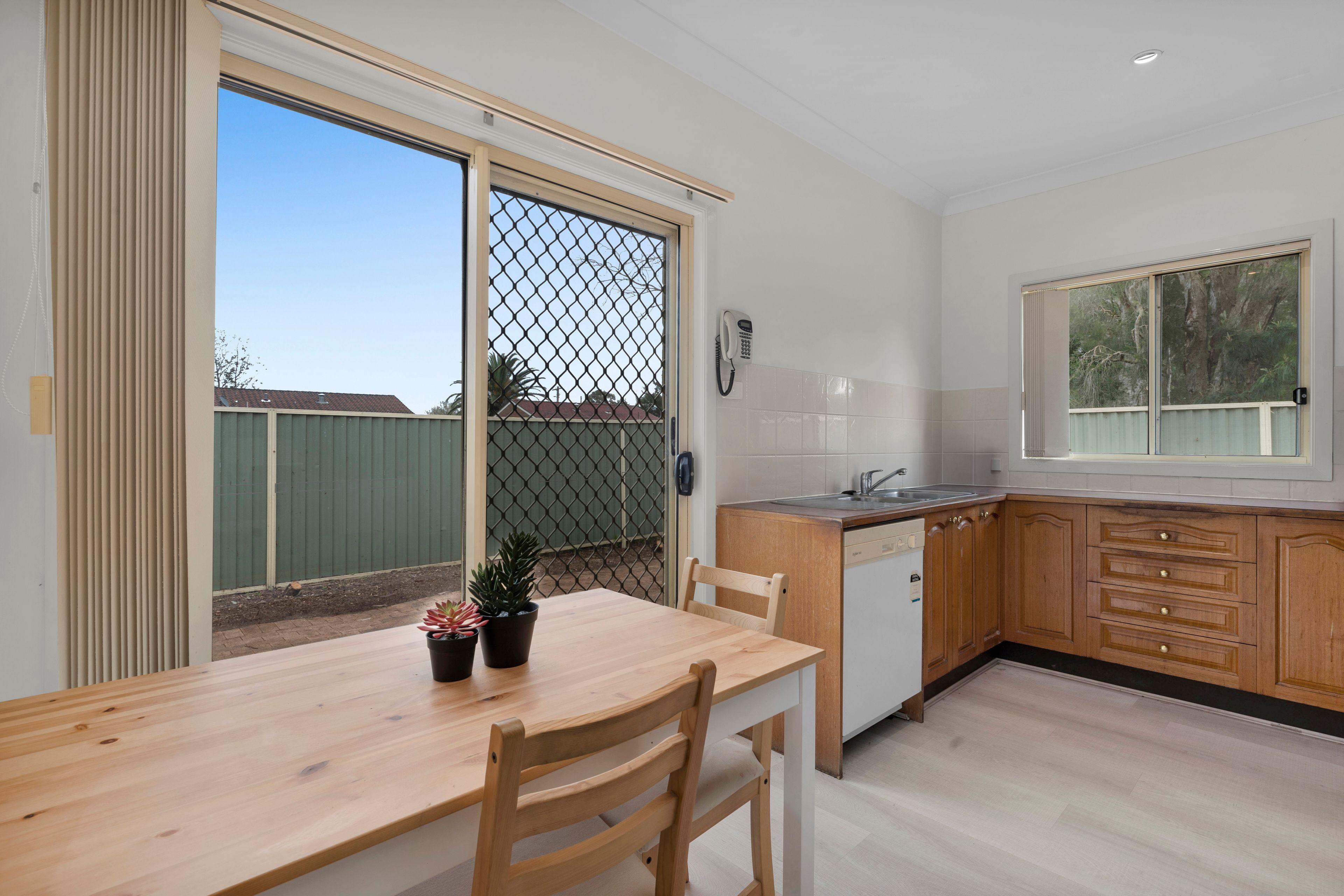 Villa for Sale: Tahmoor, NSW 2573, NSW, 2573
