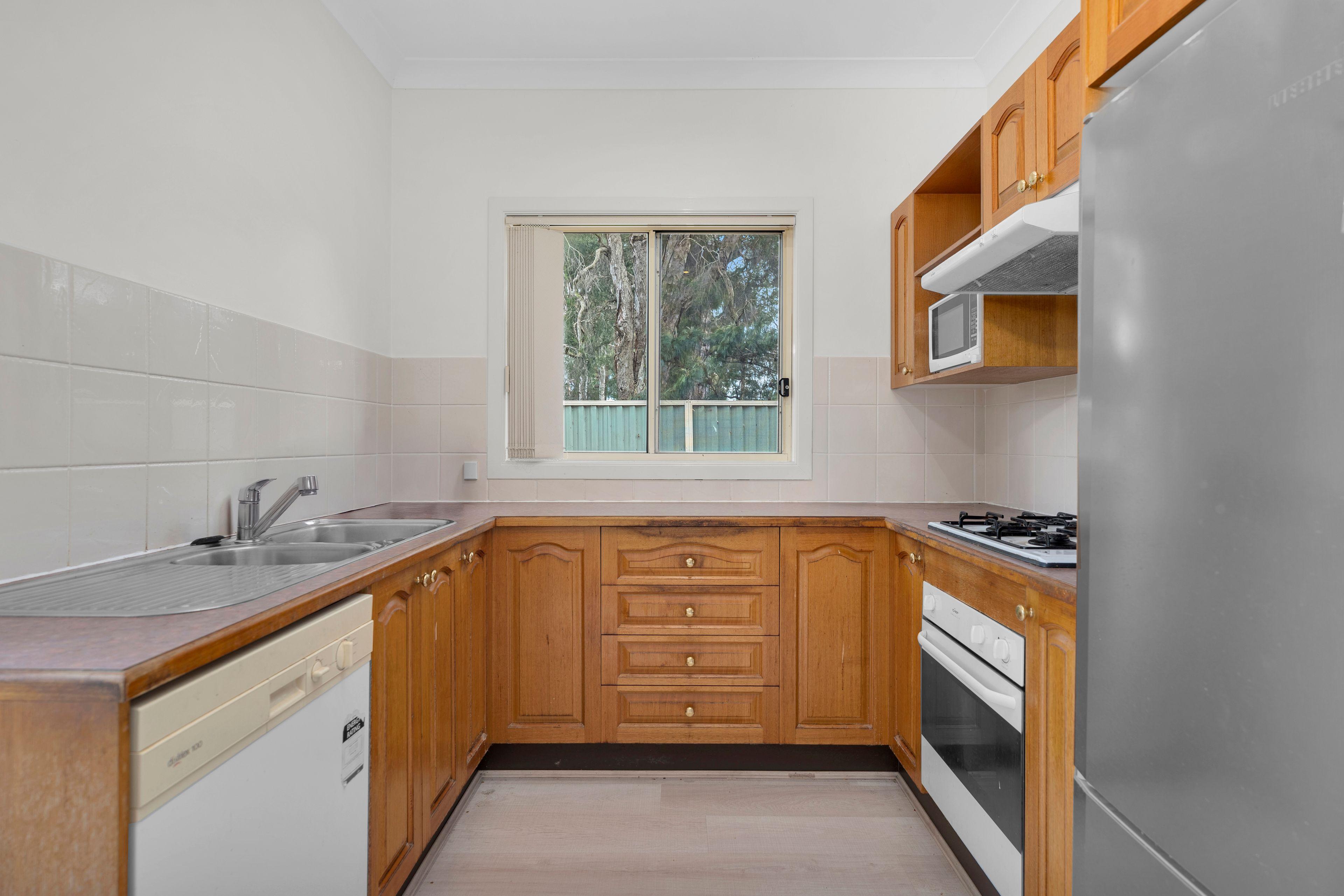 Villa for Sale: Tahmoor, NSW 2573, NSW, 2573