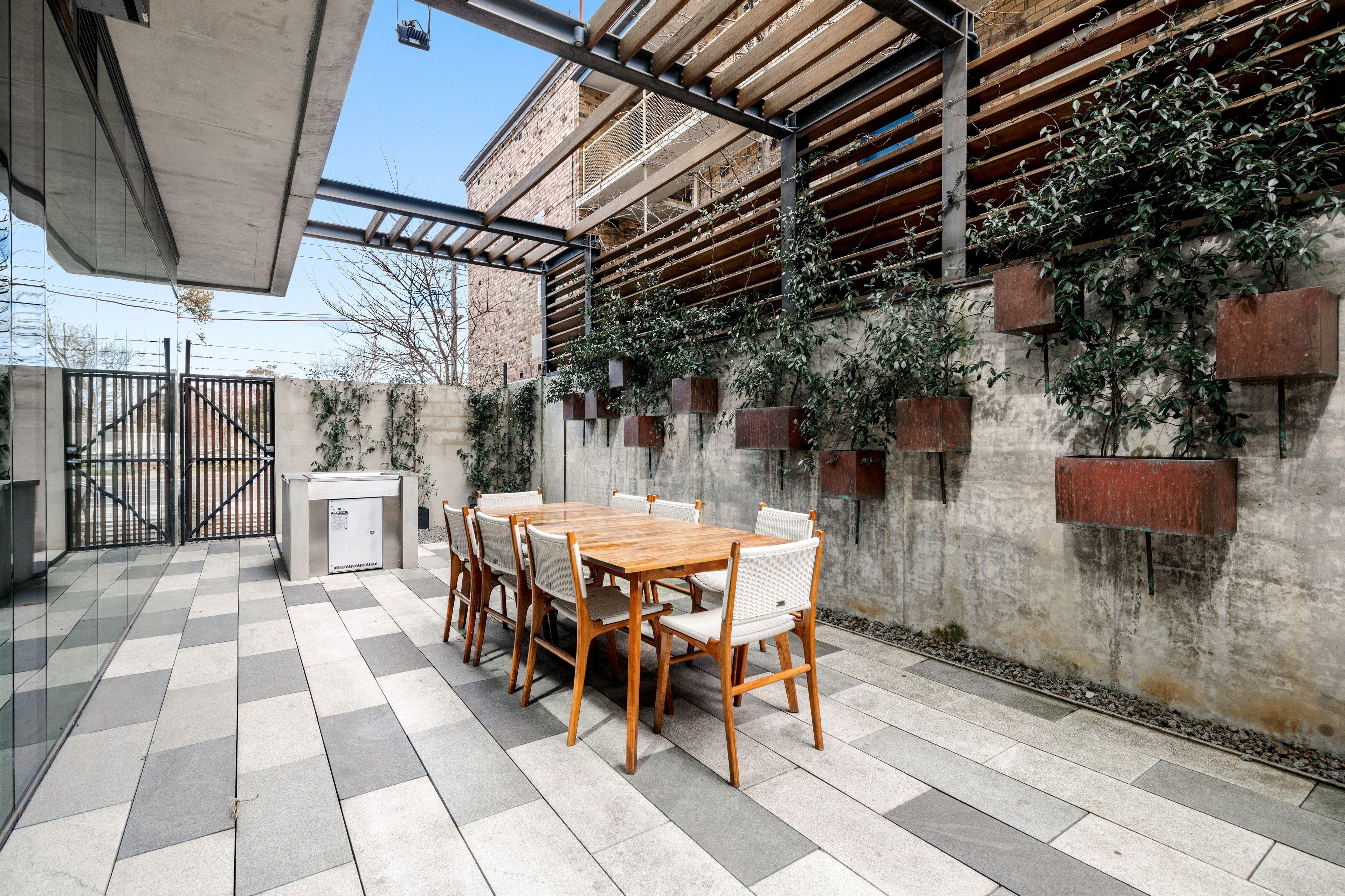 Apartment for Sale: St Kilda Road Melbourne, VIC 3004, VIC, 3004