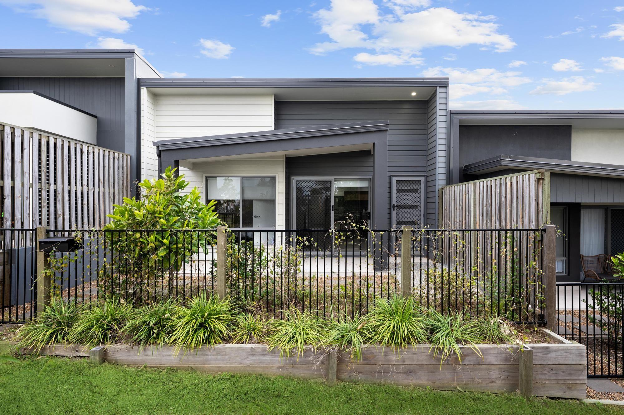 Prop-GPT: House: QLD South Ripley, QLD 4306 Home For Sale