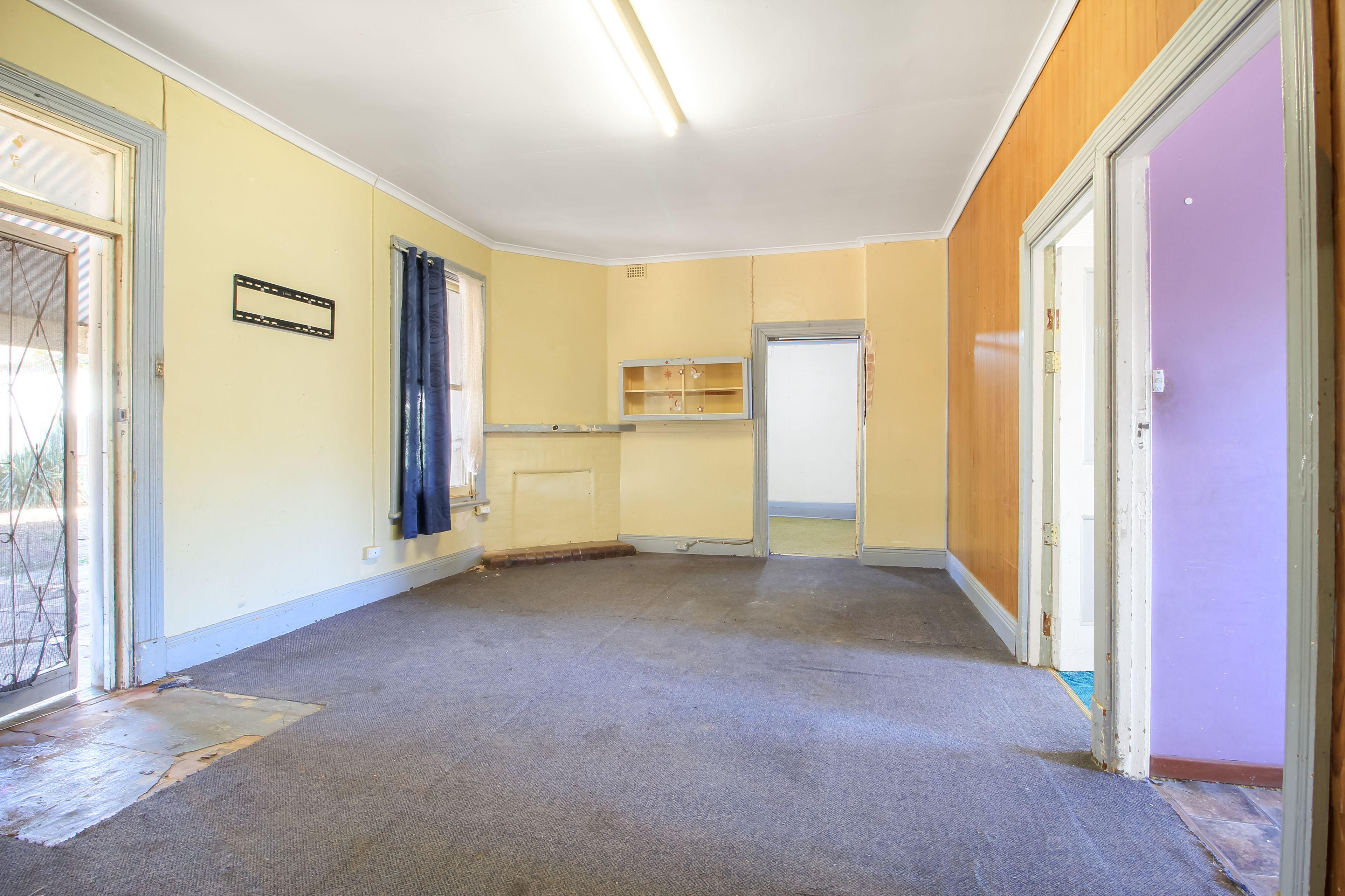 House for Sale: Renmark, SA 5341, SA, 5341