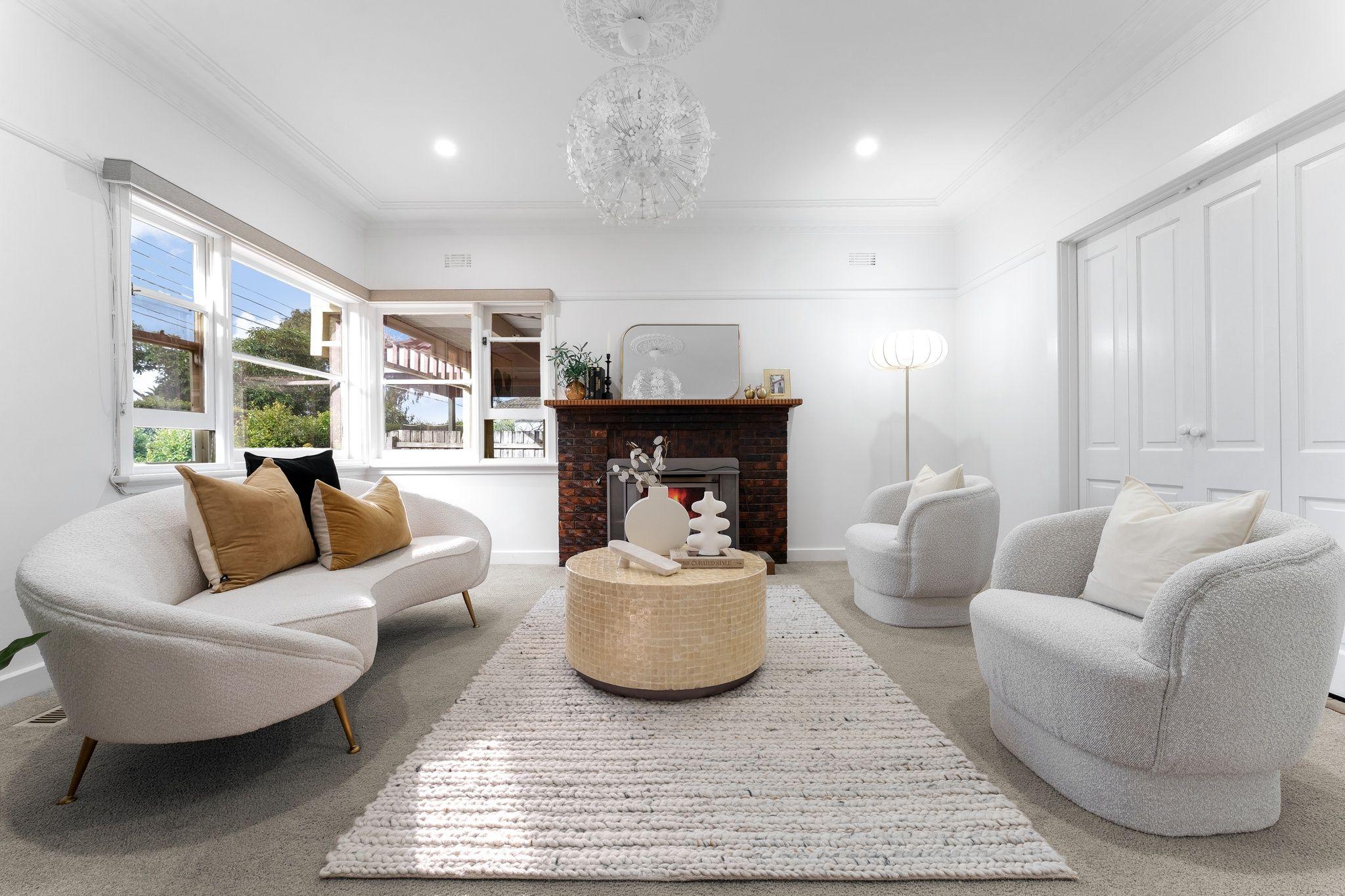 Prop-GPT: House: VIC Mentone, VIC 3194 Home For Sale