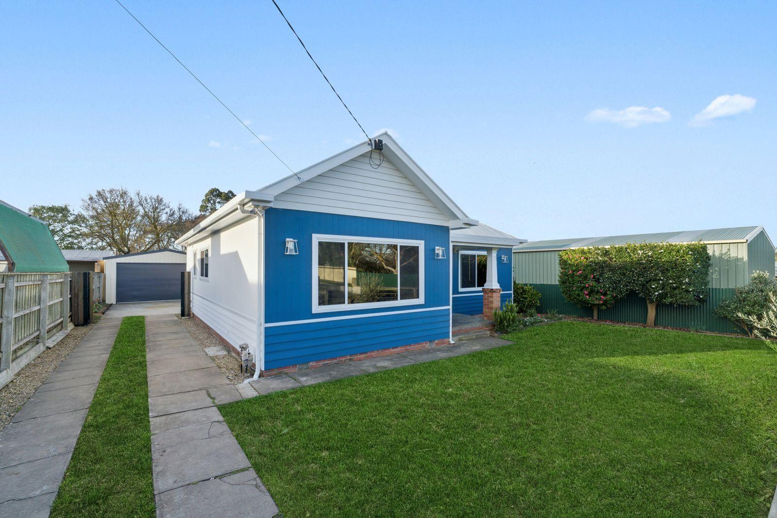House for Sale: Colac, VIC 3250, VIC, 3250