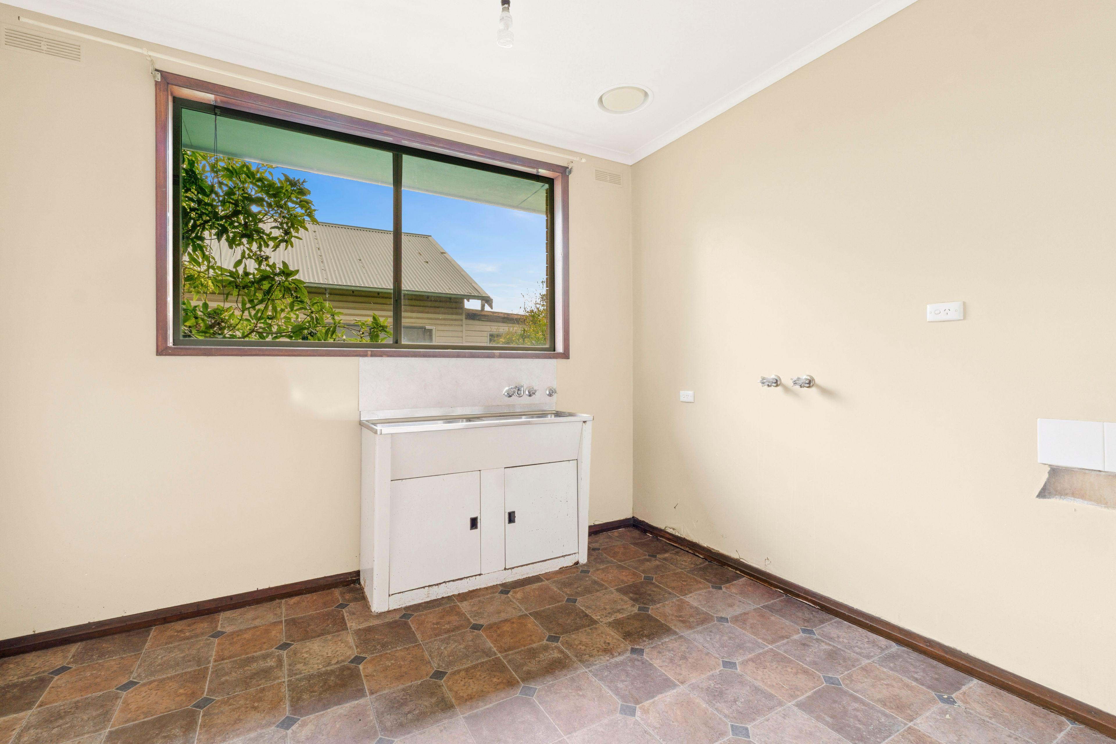 House for Sale: Cobden, VIC 3266, VIC, 3266