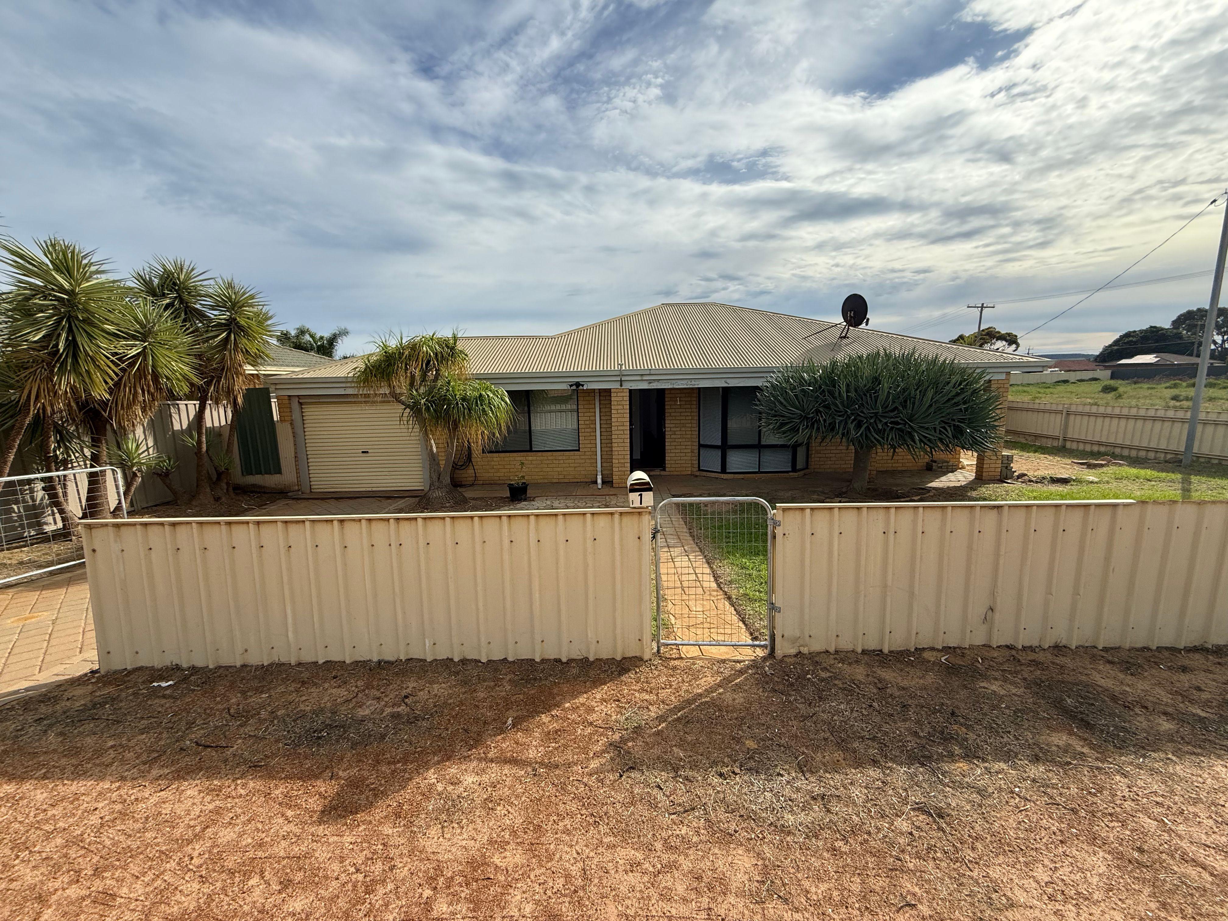 House for Sale: Karloo, WA 6530, WA, 6530