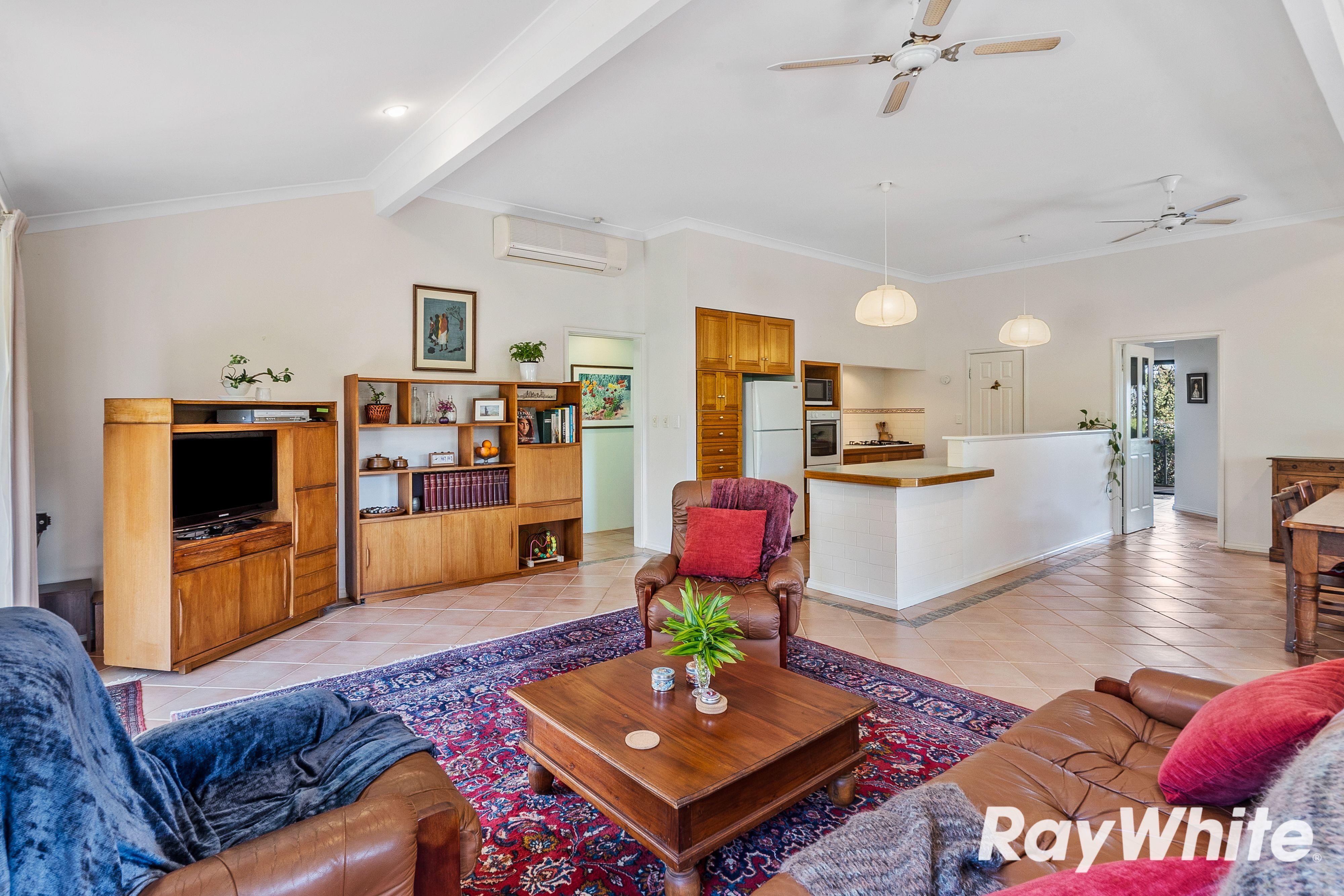 House for Sale: Halls Head, WA 6210, WA, 6210