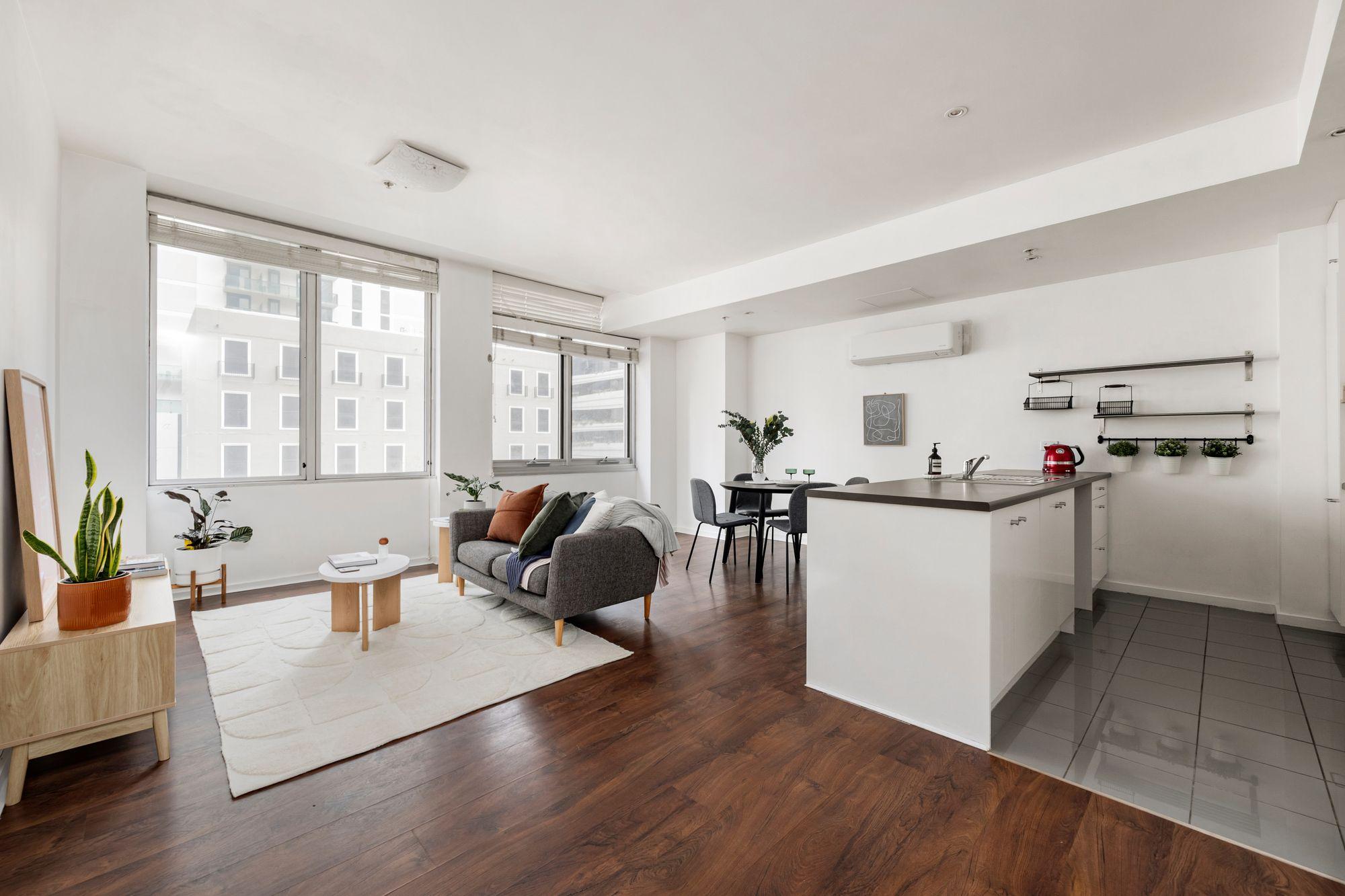 Prop-GPT: Apartment: VIC Melbourne, VIC 3000 Home For Sale