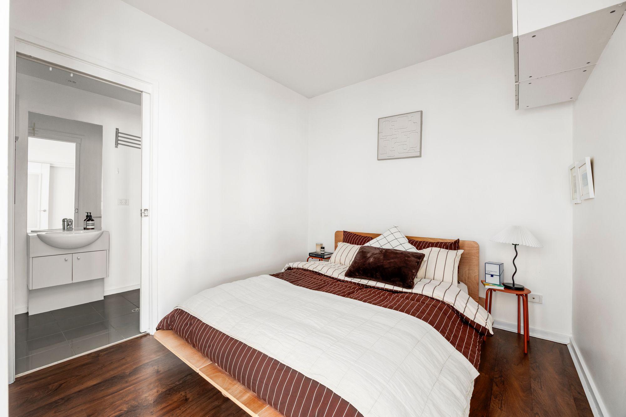 Apartment for Sale: Melbourne, VIC 3000, VIC, 3000