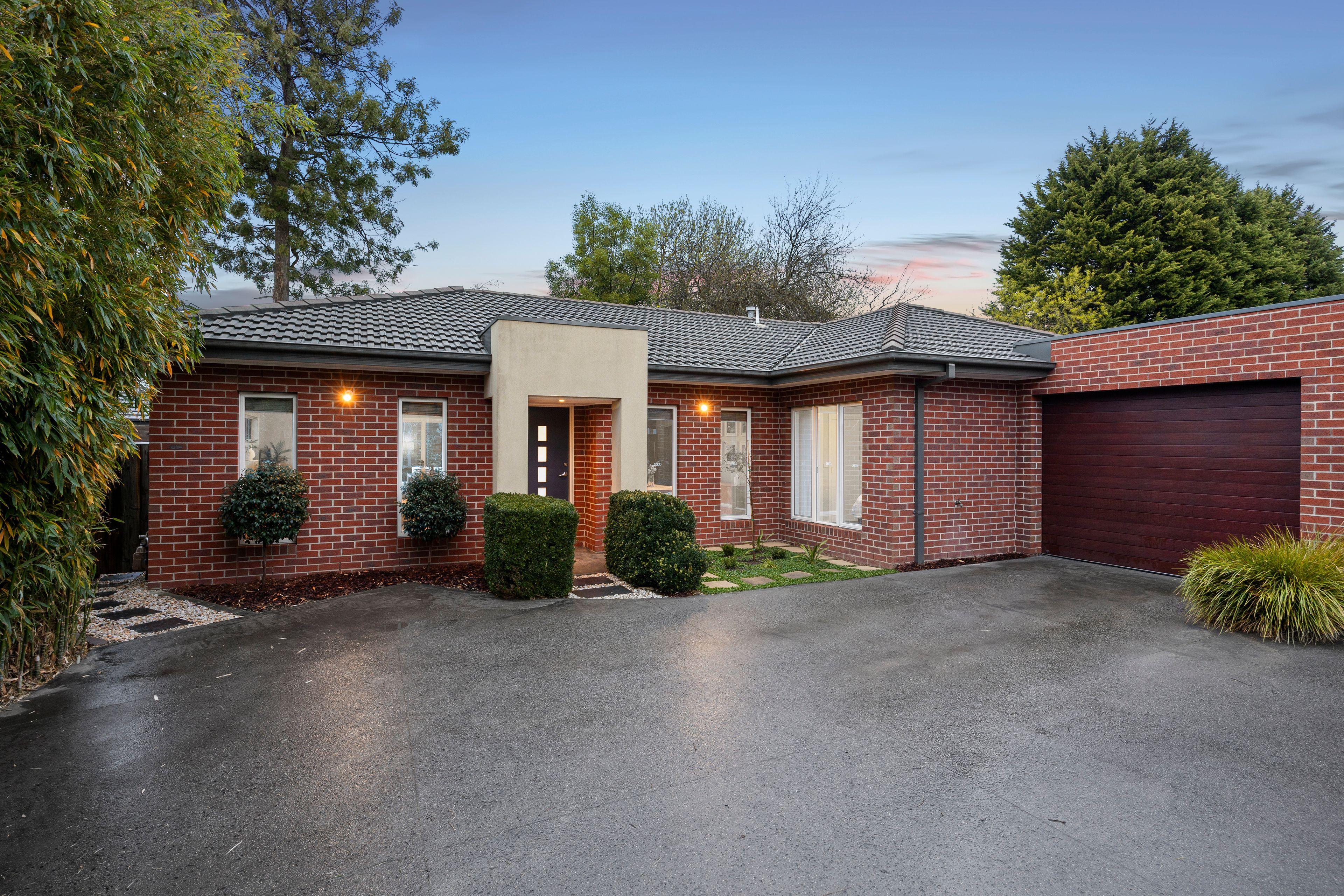 Prop-GPT: House: VIC Croydon South, VIC 3136 Home For Sale