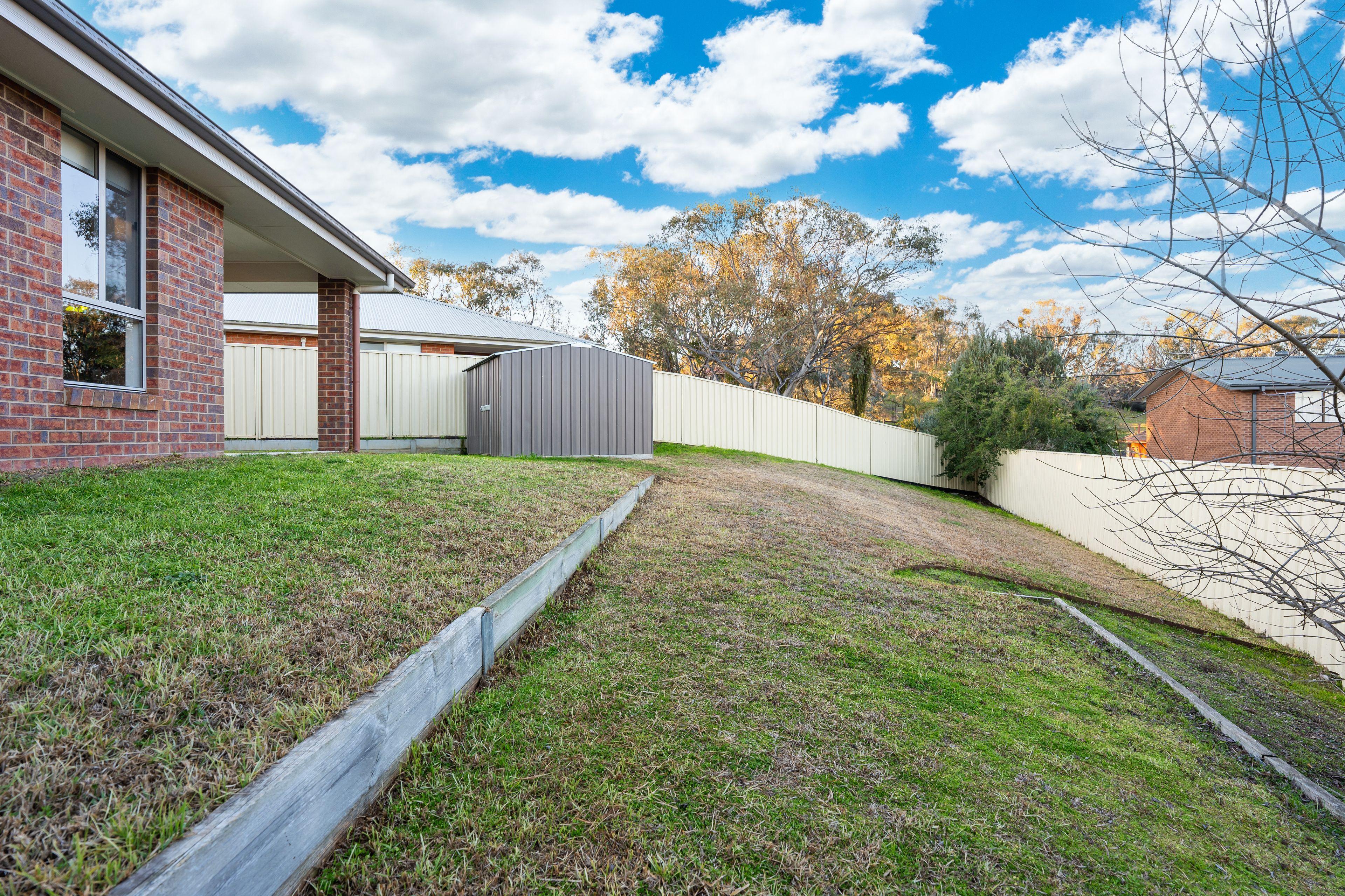 House for Sale: Lavington, NSW 2641, NSW, 2641