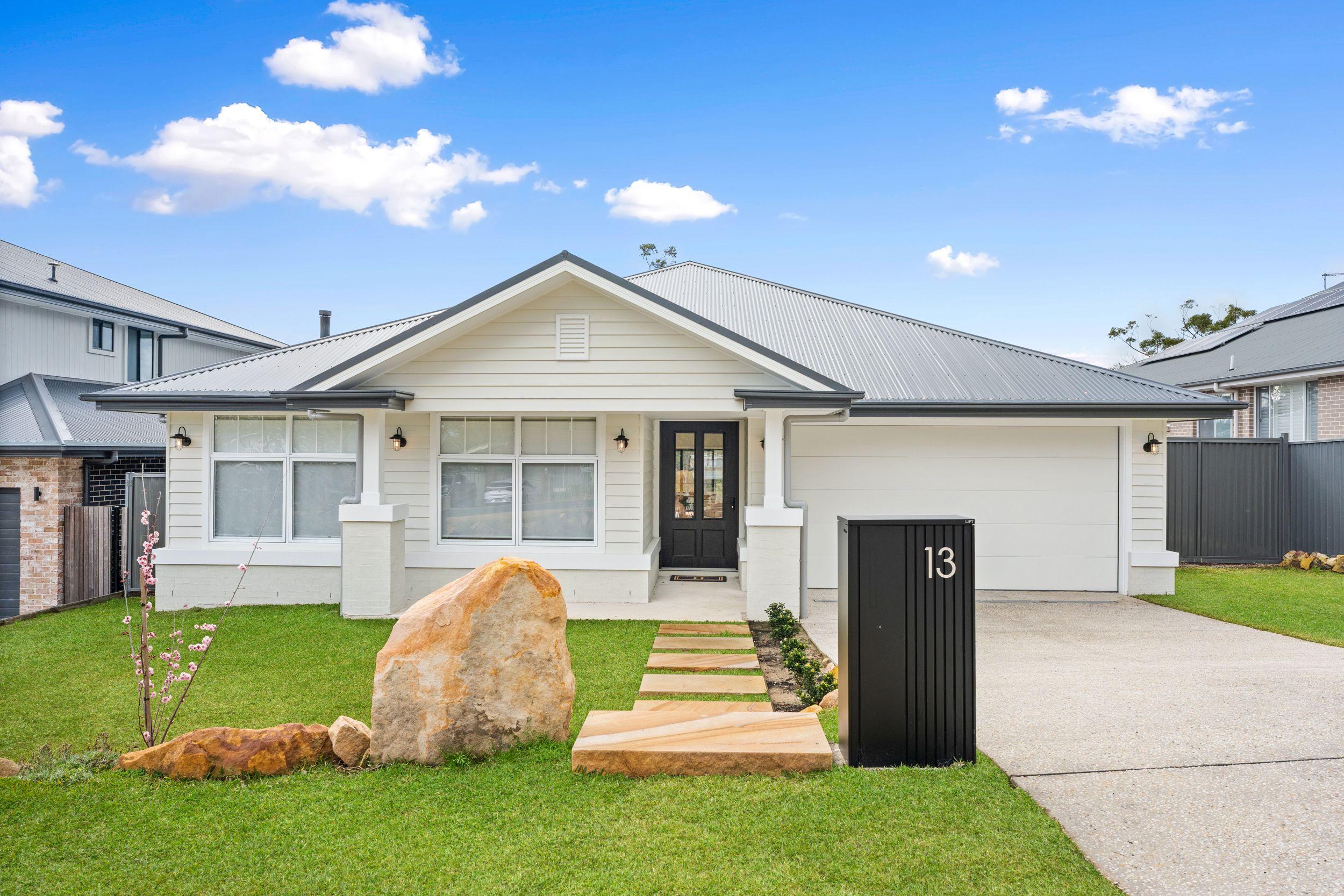 Prop-GPT: House: NSW Springwood, NSW 2777 Home For Sale