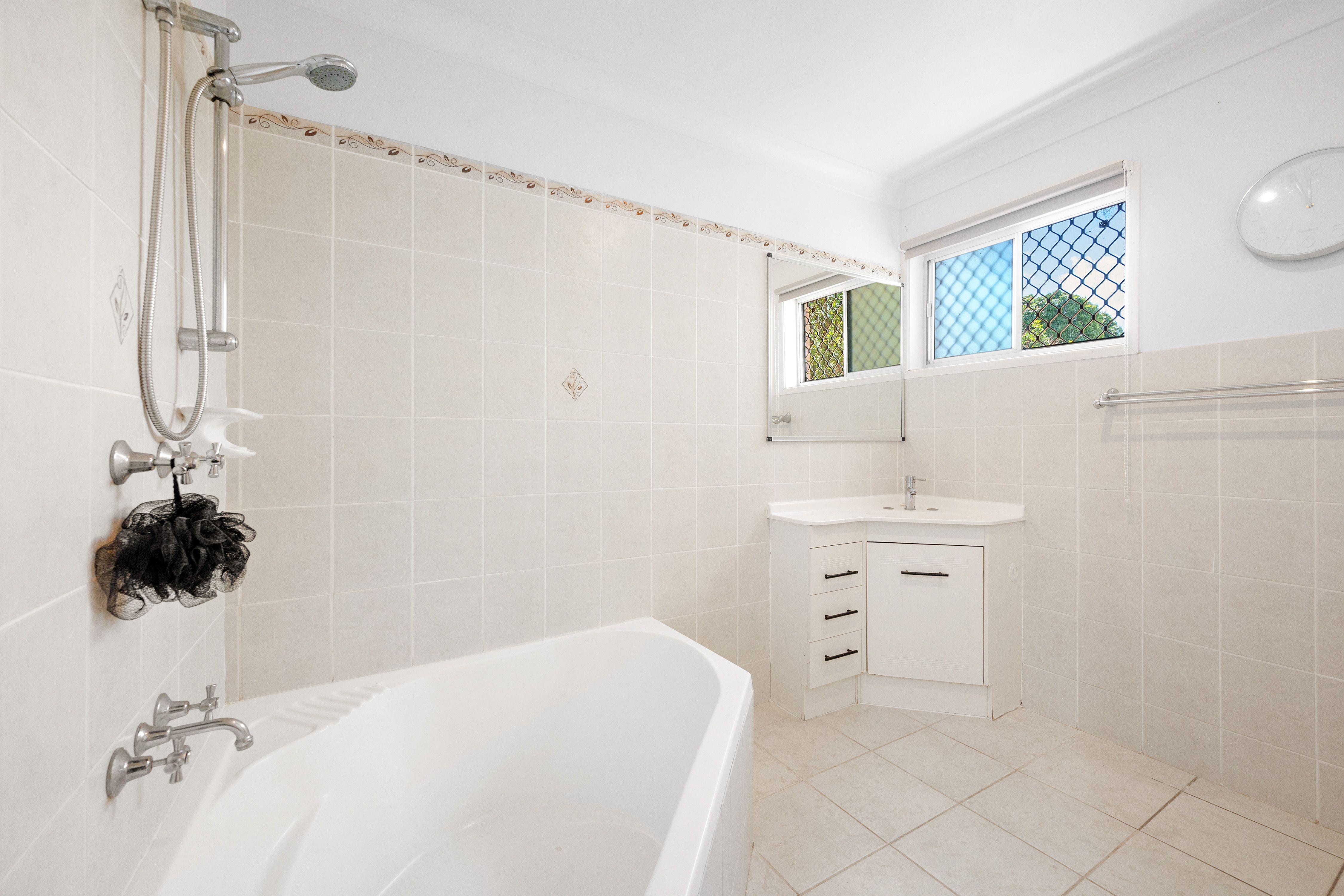 House for Sale: West Gladstone, QLD 4680, QLD, 4680