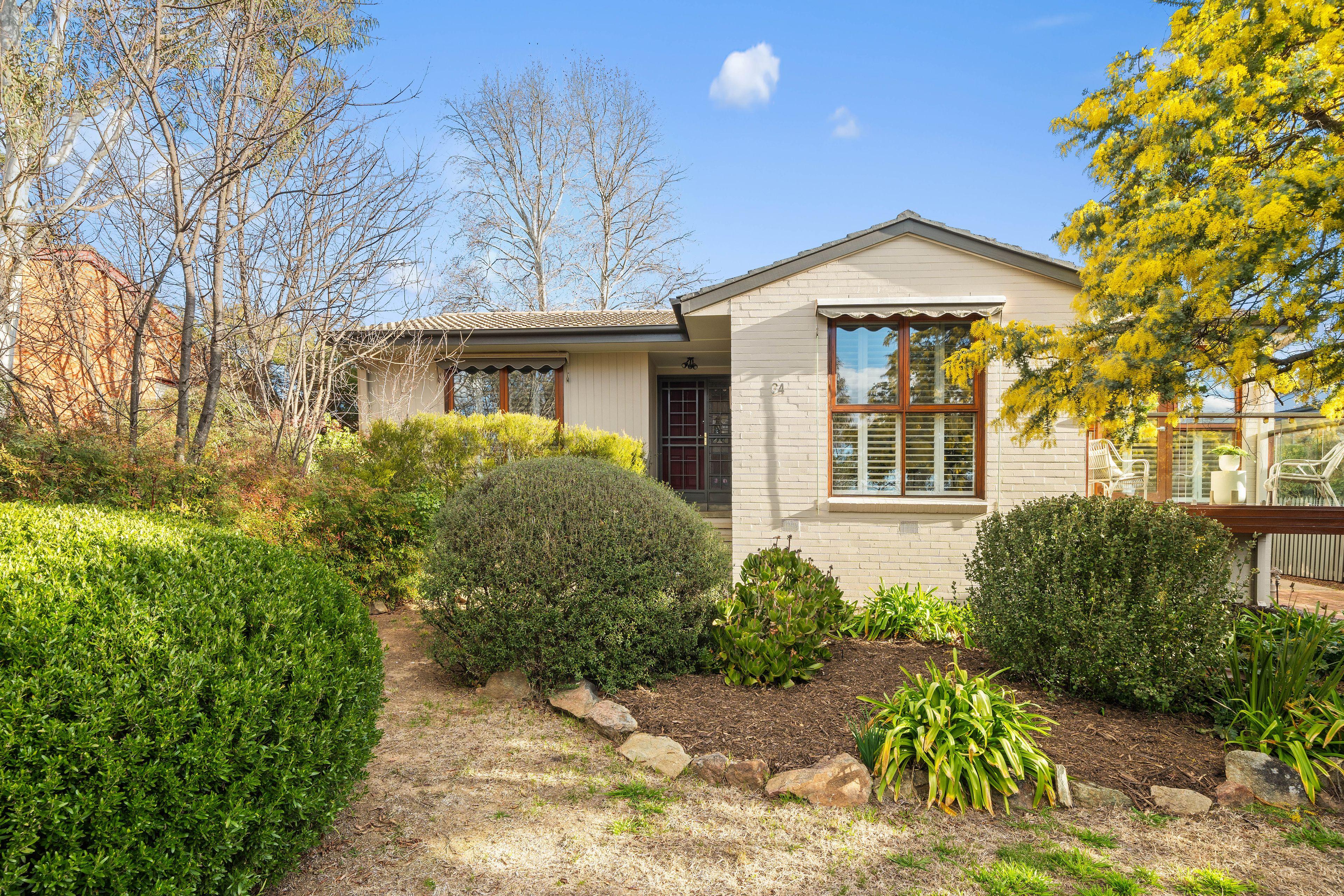 Prop-GPT: House: ACT Cook, ACT 2614 Home For Sale
