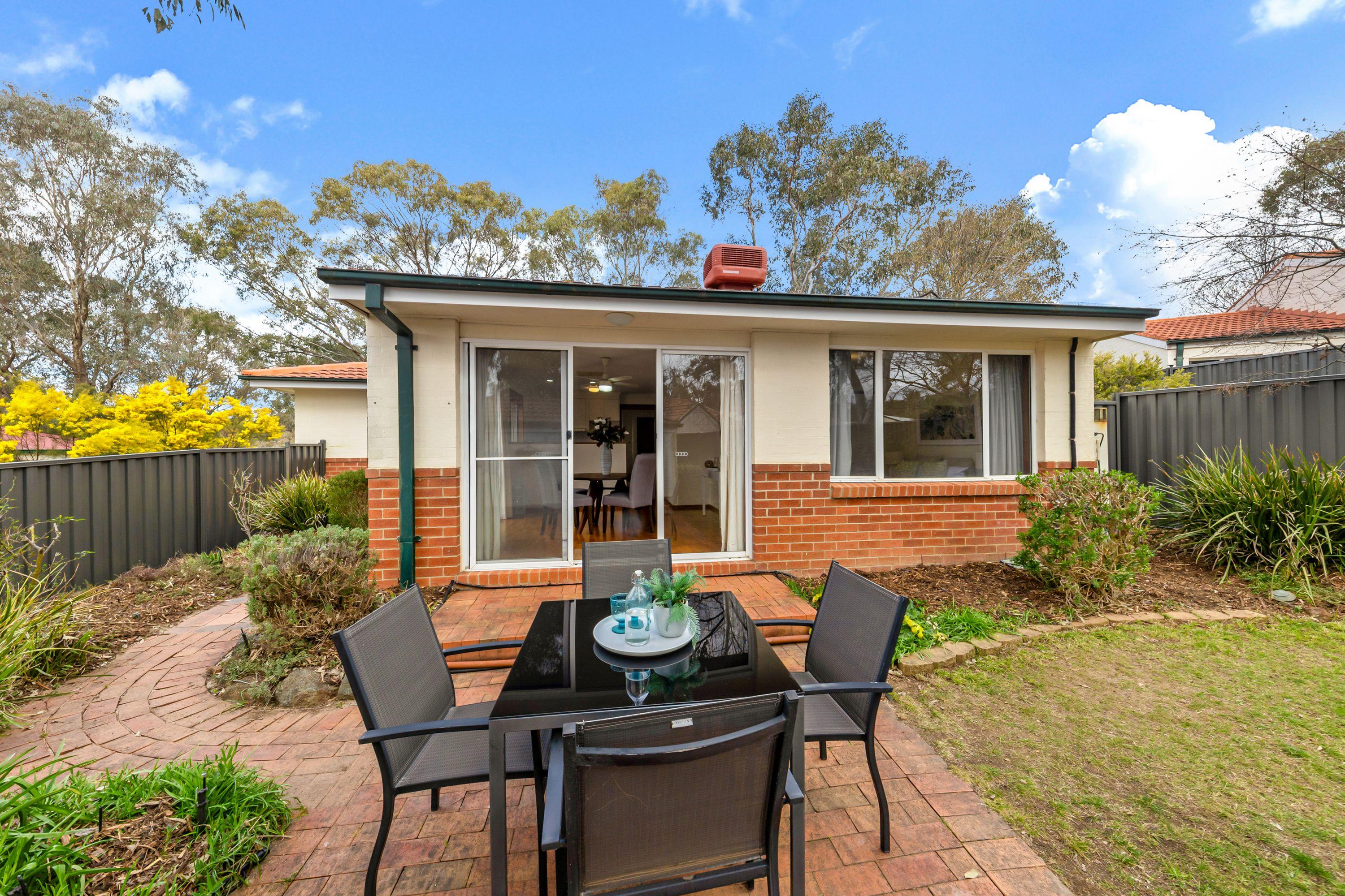 Prop-GPT: Townhouse: ACT Ngunnawal, ACT 2913 Home For Sale