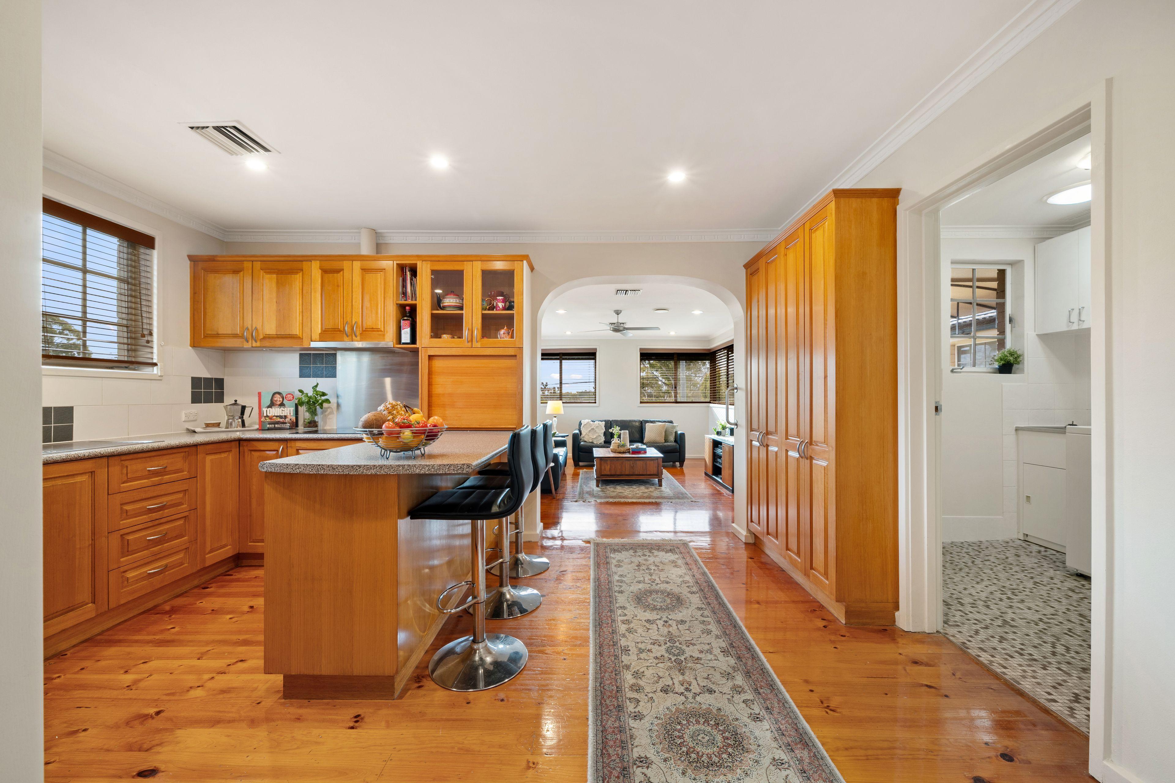 House for Sale: Garran, ACT 2605, ACT, 2605