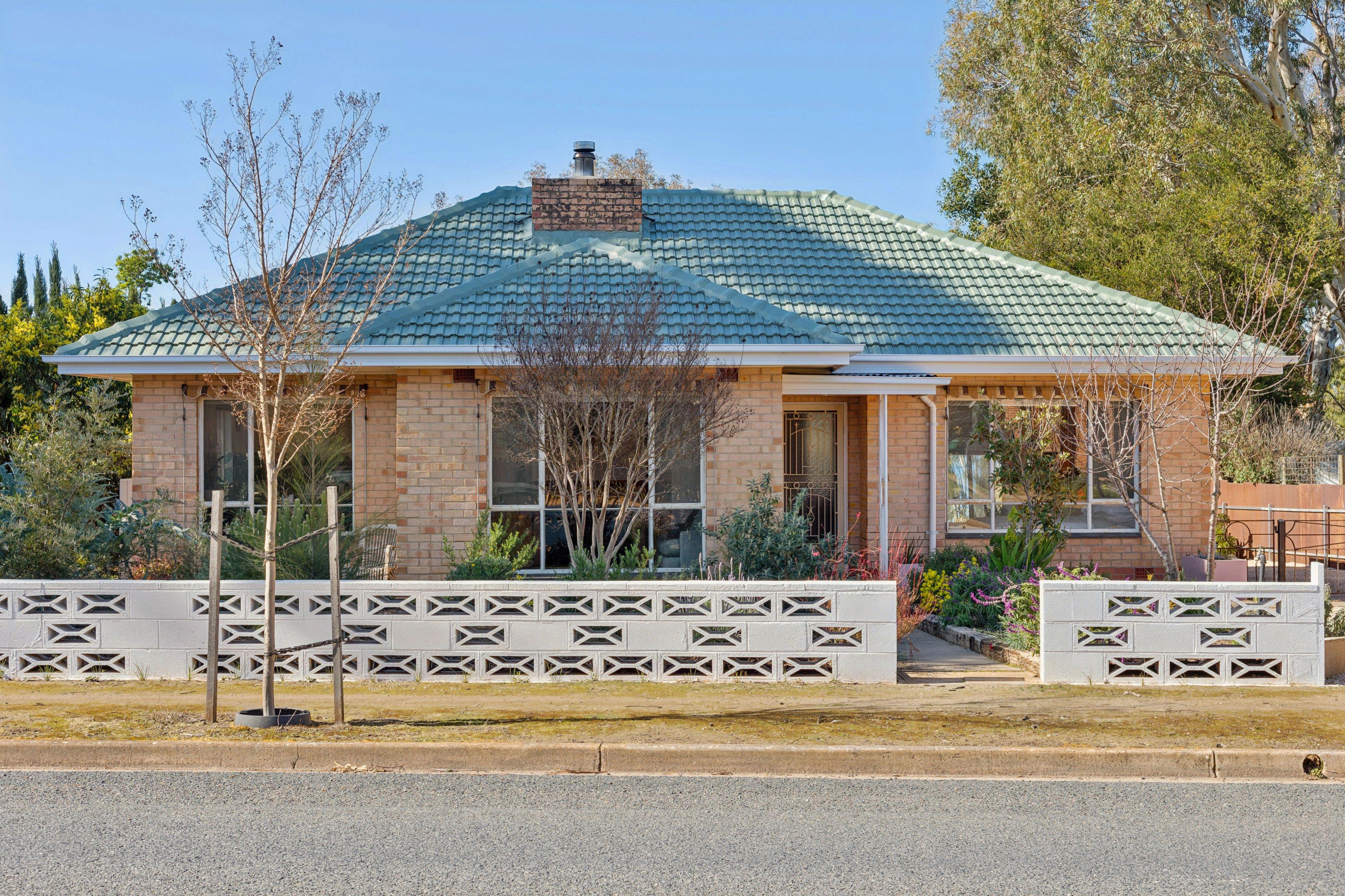 Prop-GPT: House: SA Strathalbyn, SA 5255 Home For Sale