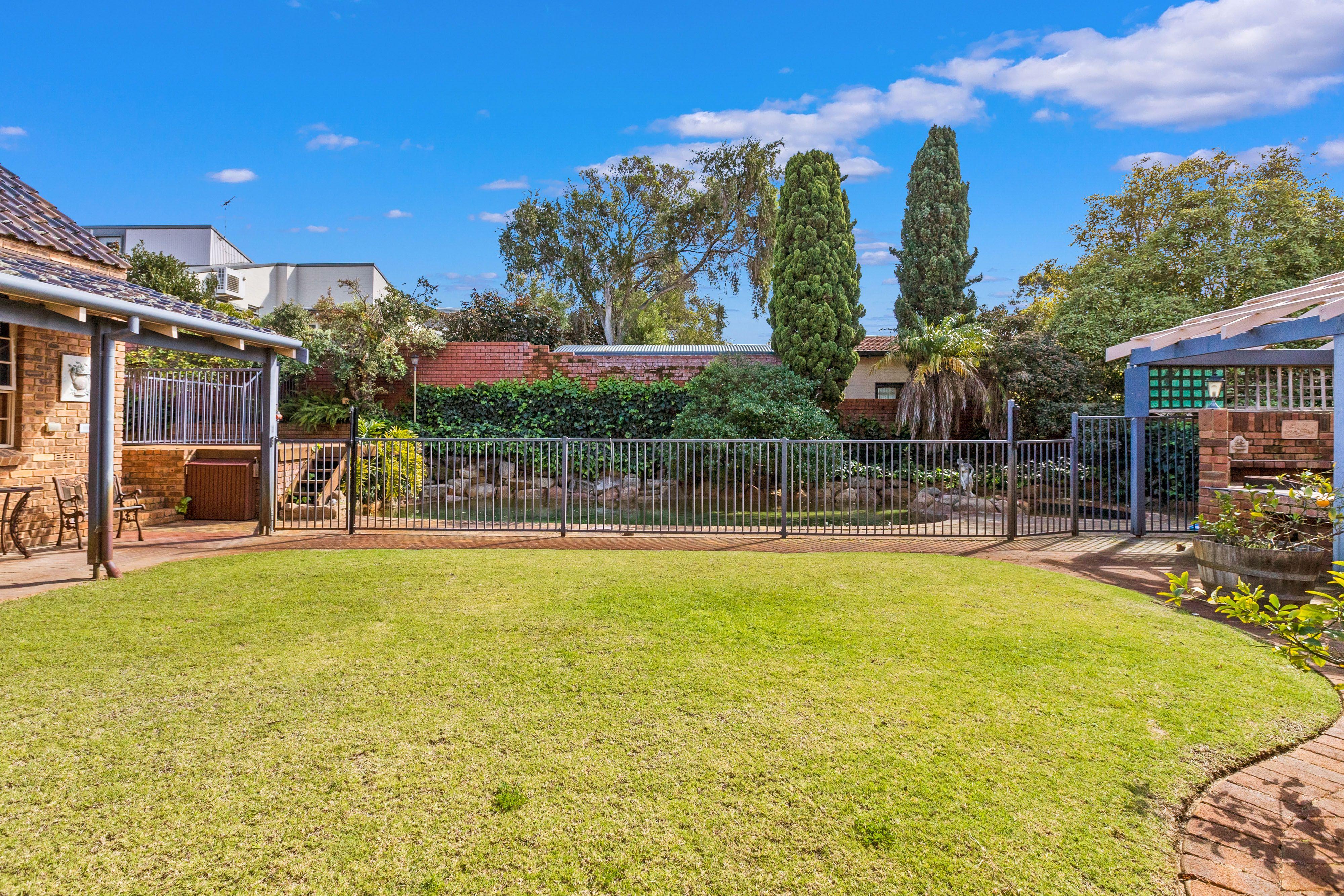 House for Sale: Karrinyup, WA 6018, WA, 6018