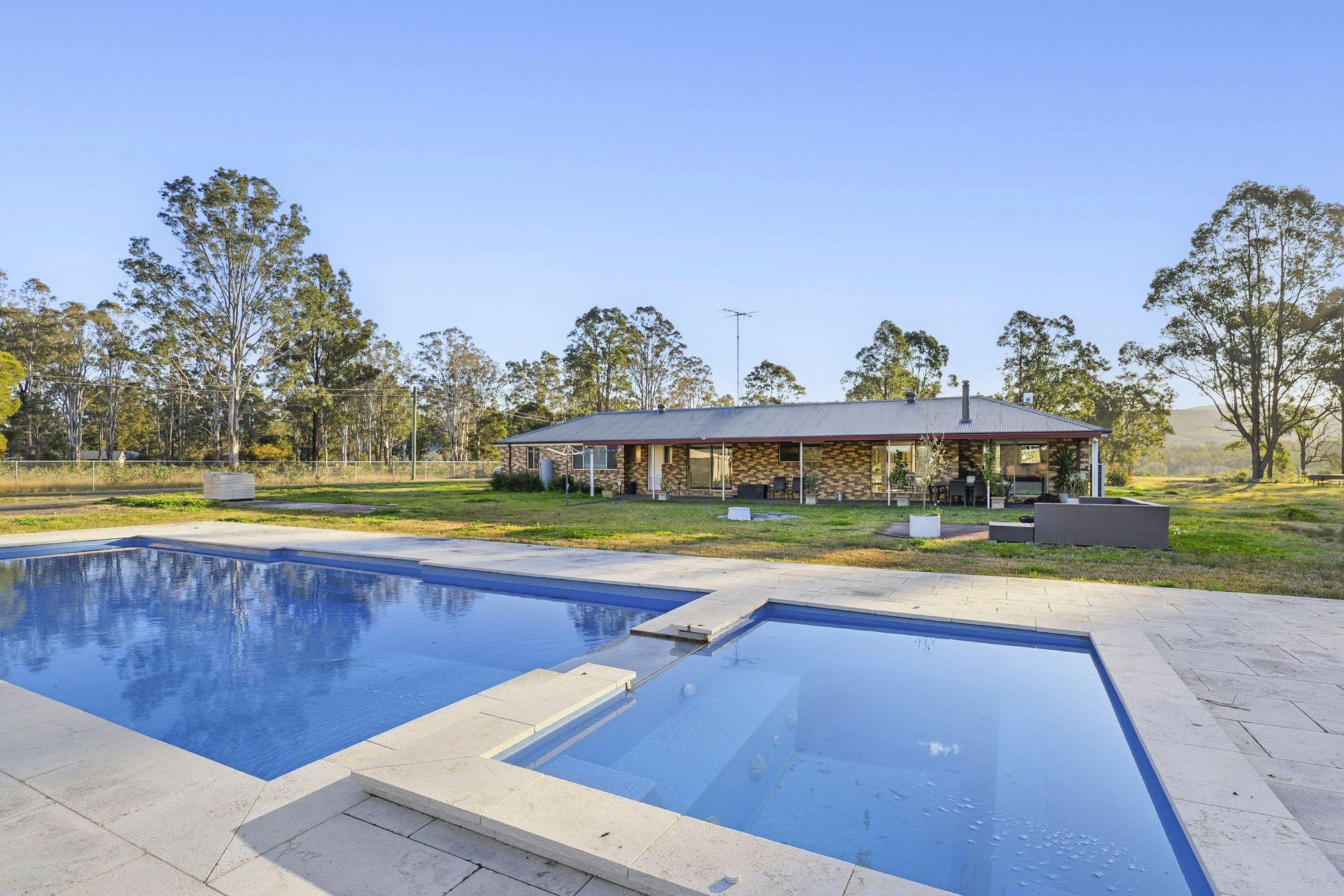 Prop-GPT: House: NSW Castlereagh, NSW 2749 Home For Sale