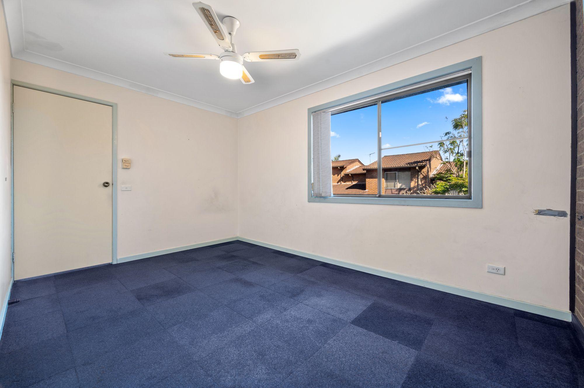 House for Sale: Macquarie Fields, NSW 2564, NSW, 2564