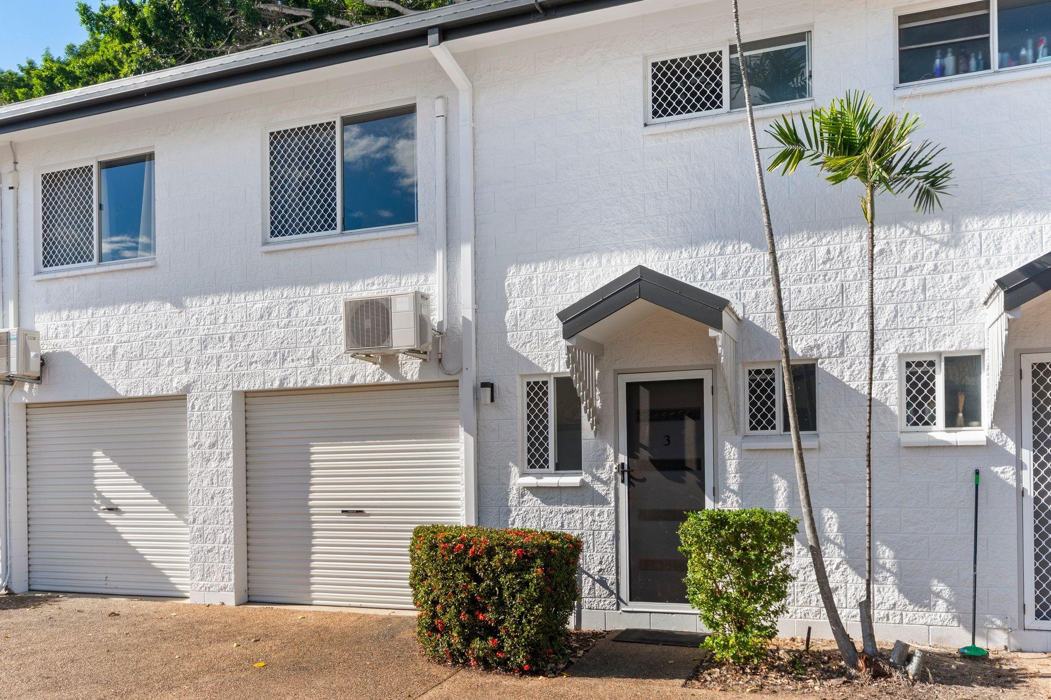 Prop-GPT: Townhouse: QLD Hermit Park, QLD 4812 Home For Sale