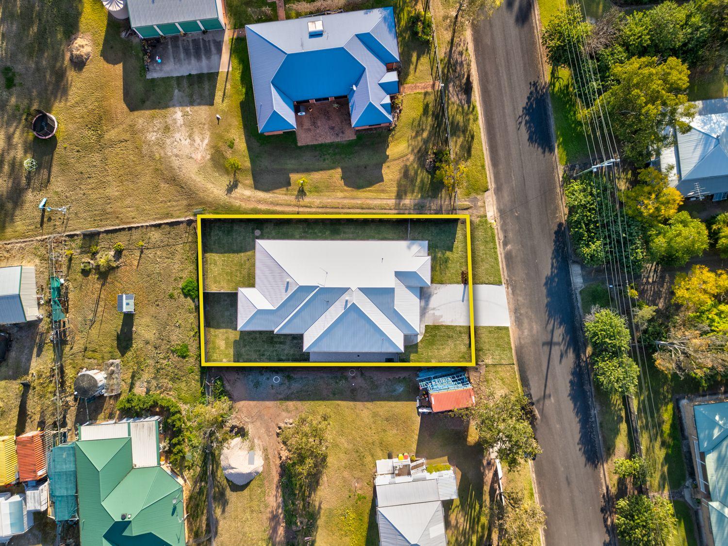 DuplexSemi-detached for Sale: Helidon, QLD 4344, QLD, 4344