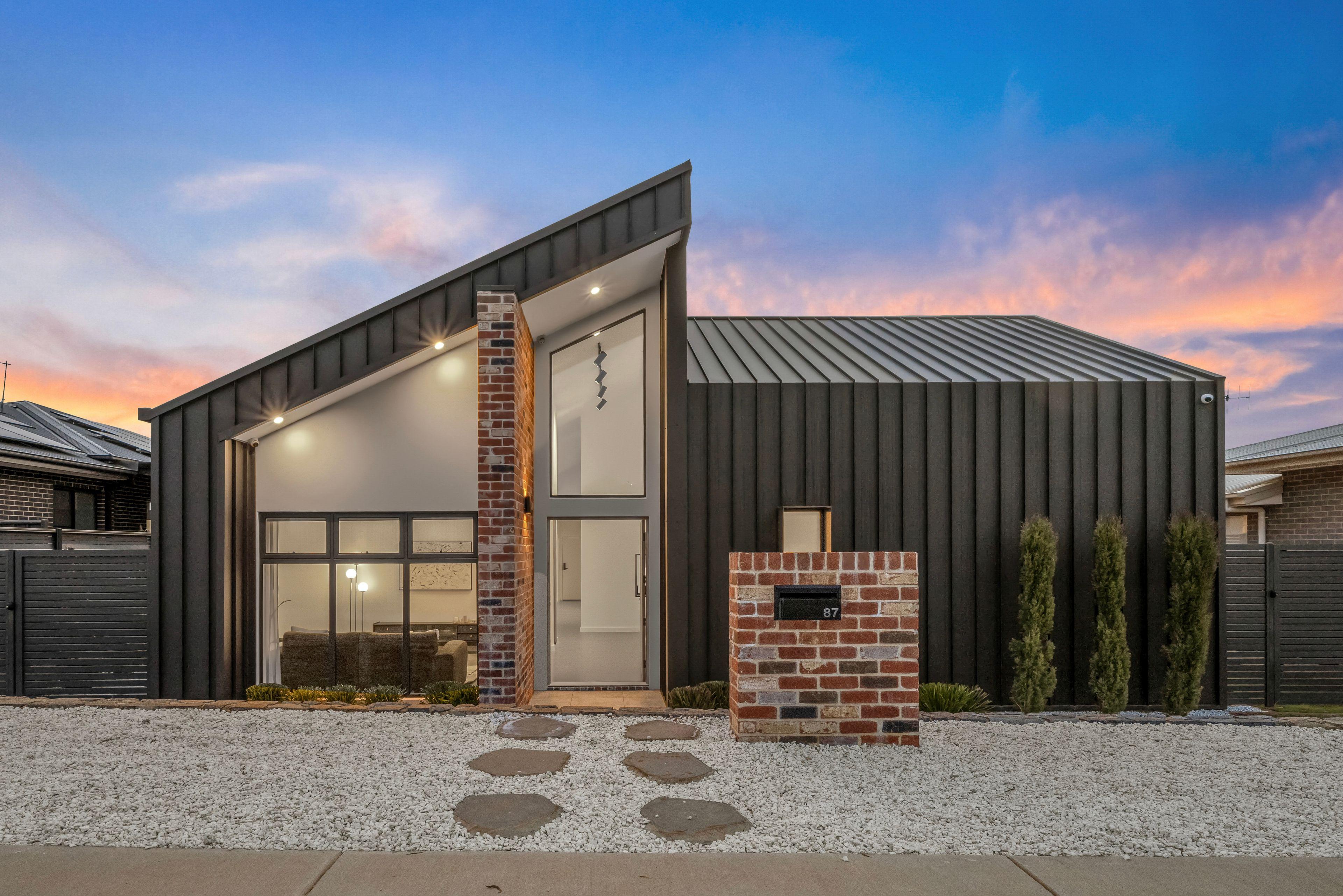 Prop-GPT: House: ACT Chapman, ACT 2611 Home For Sale