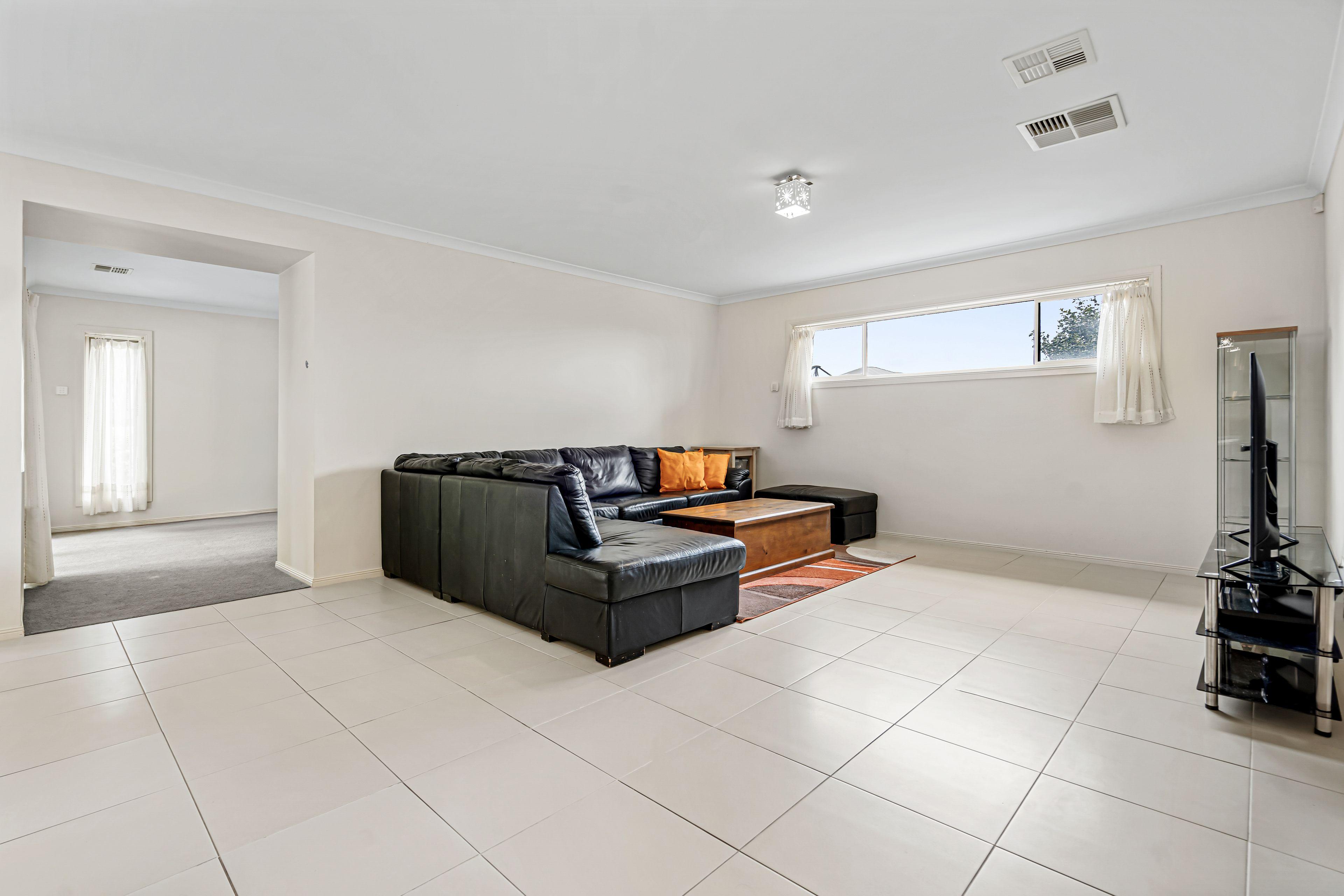 House for Sale: Sunbury, VIC 3429, VIC, 3429