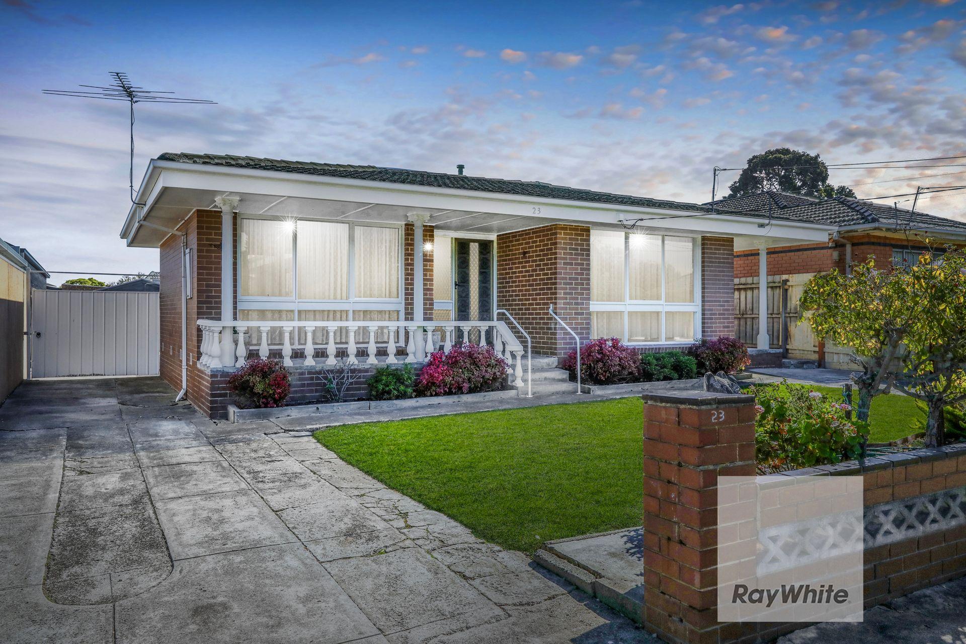 Prop-GPT: House: VIC Tullamarine, VIC 3043 Home For Sale
