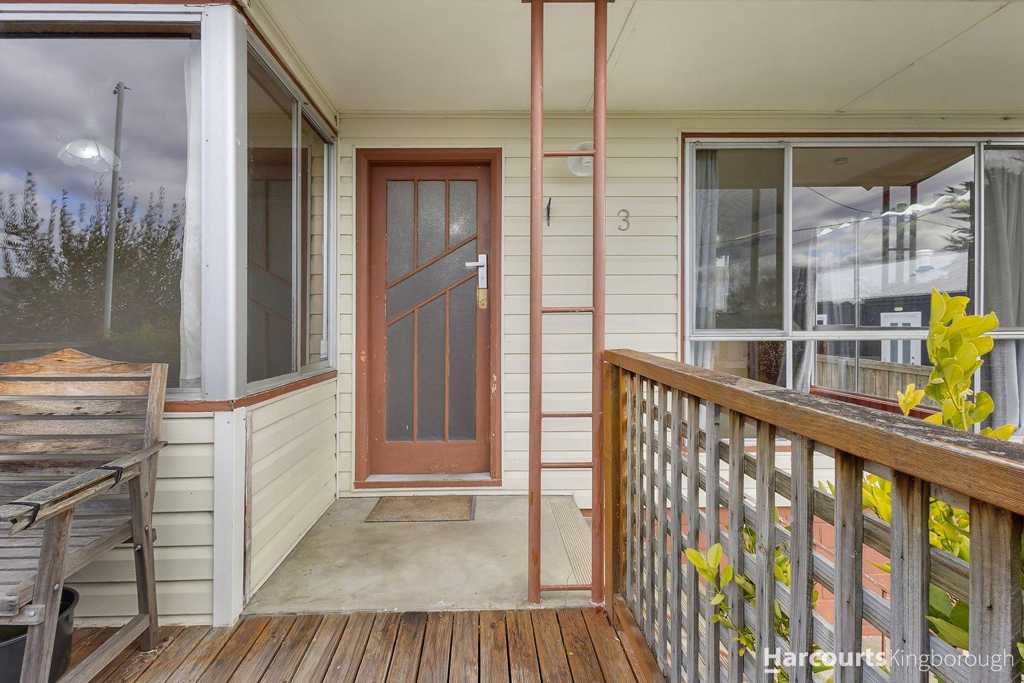Prop-GPT: House: TAS Snug, TAS 7054 Tasmania 7054