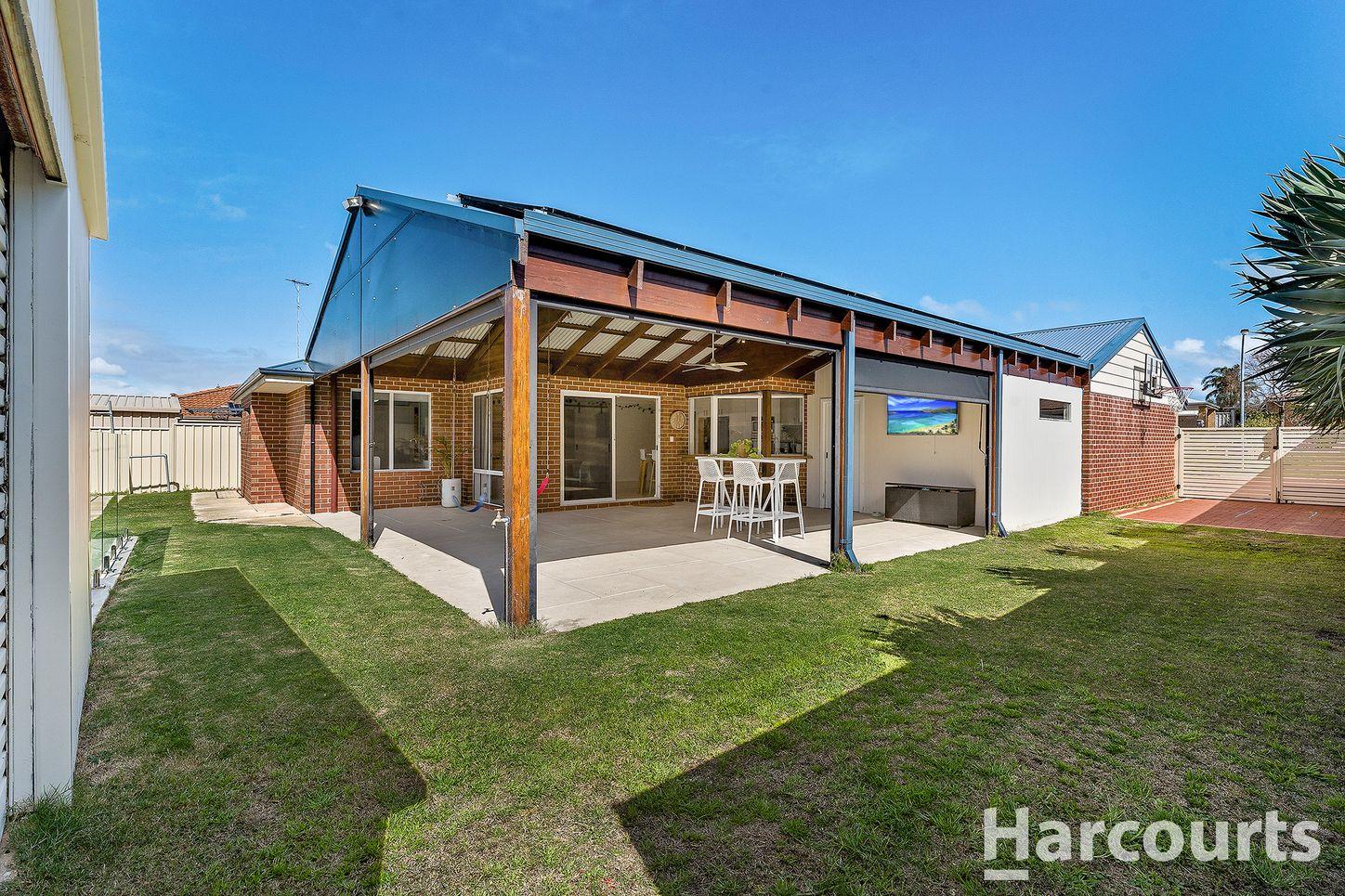 House for Sale: Halls Head, WA 6210, WA, 6210