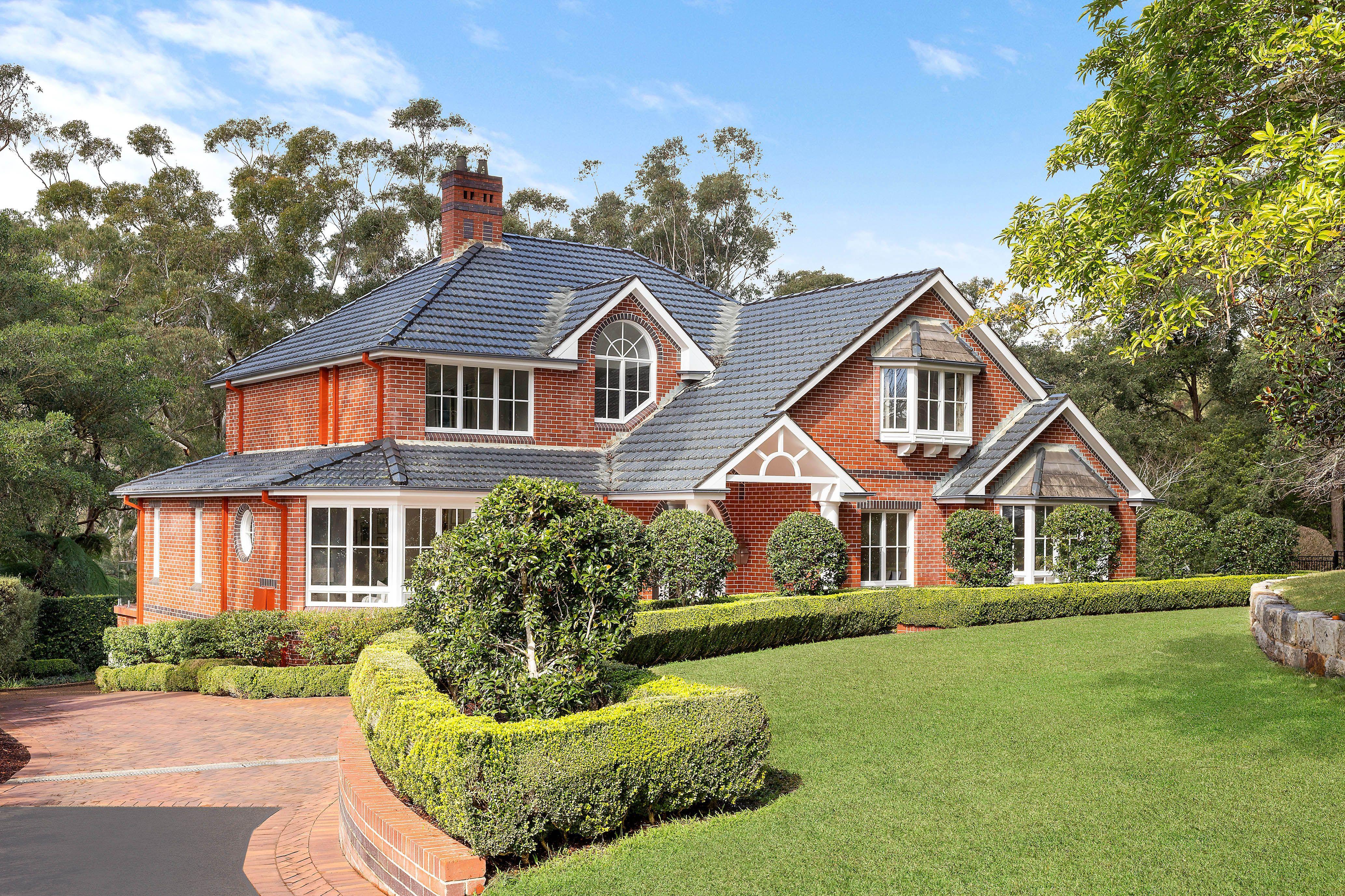 Prop-GPT: House: NSW Gordon, NSW 2072 Home For Sale