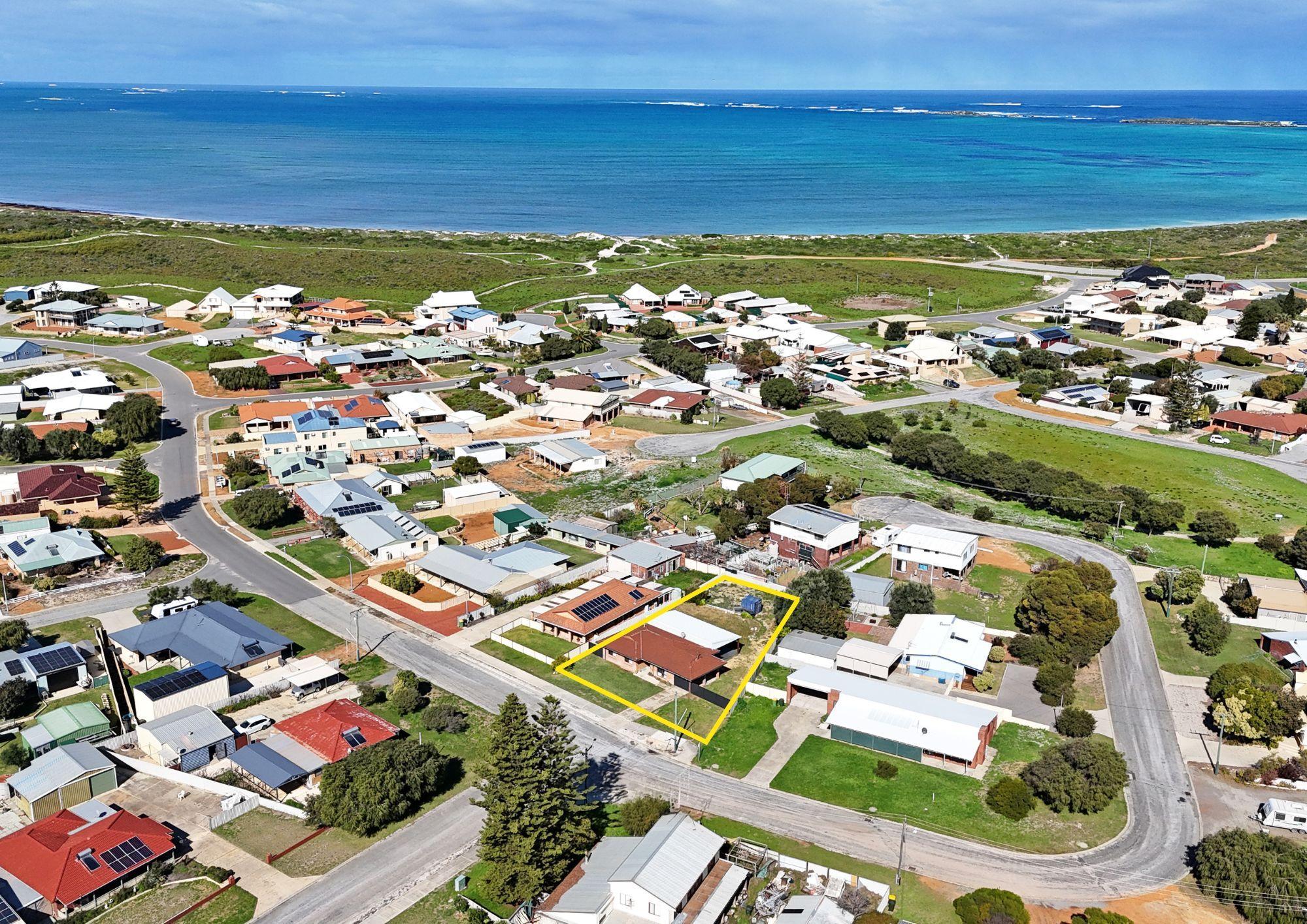 Prop-GPT: House: WA Cervantes, WA 6511 Home For Sale