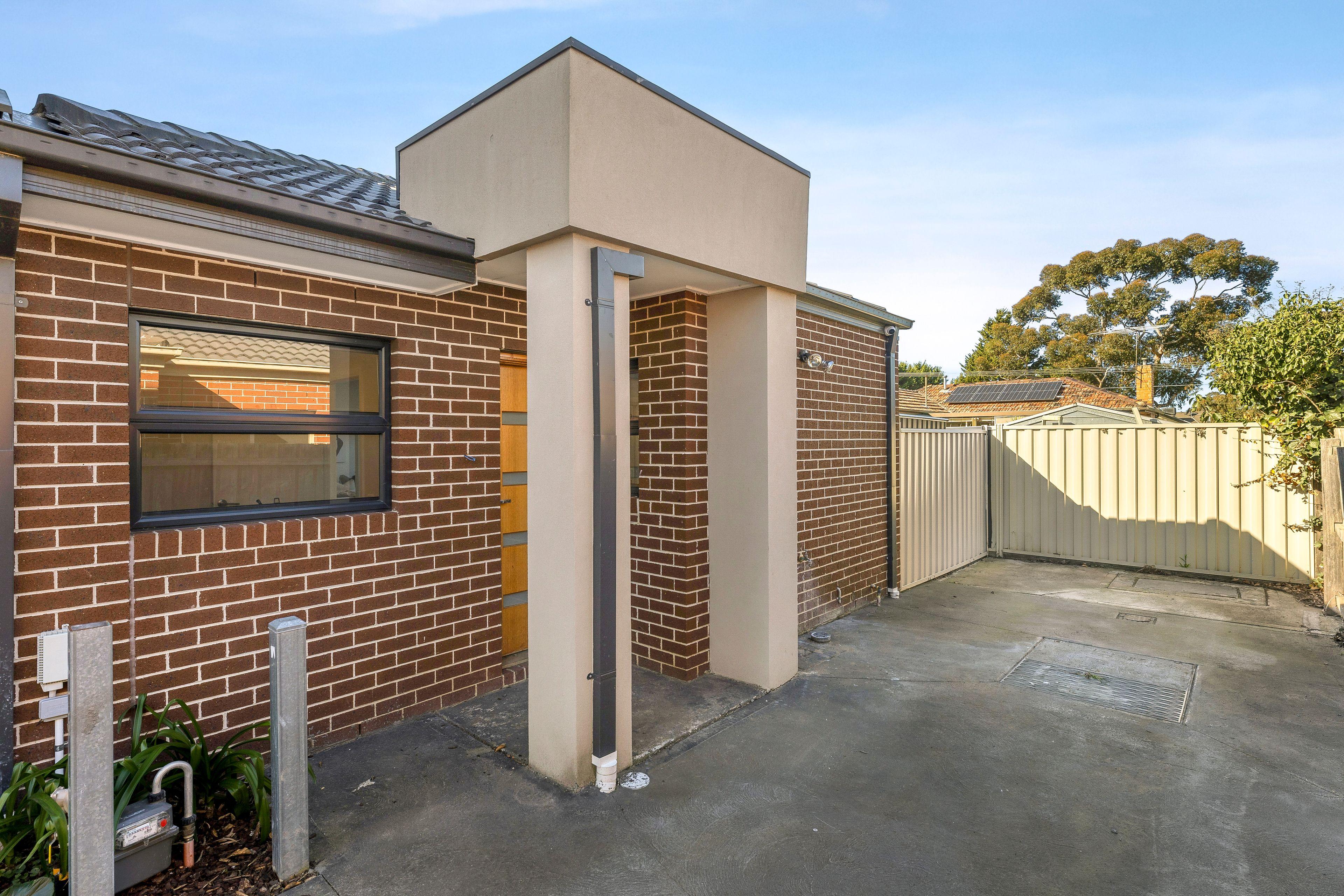 Prop-GPT: Unit: VIC Glenroy, VIC 3046 Home For Sale