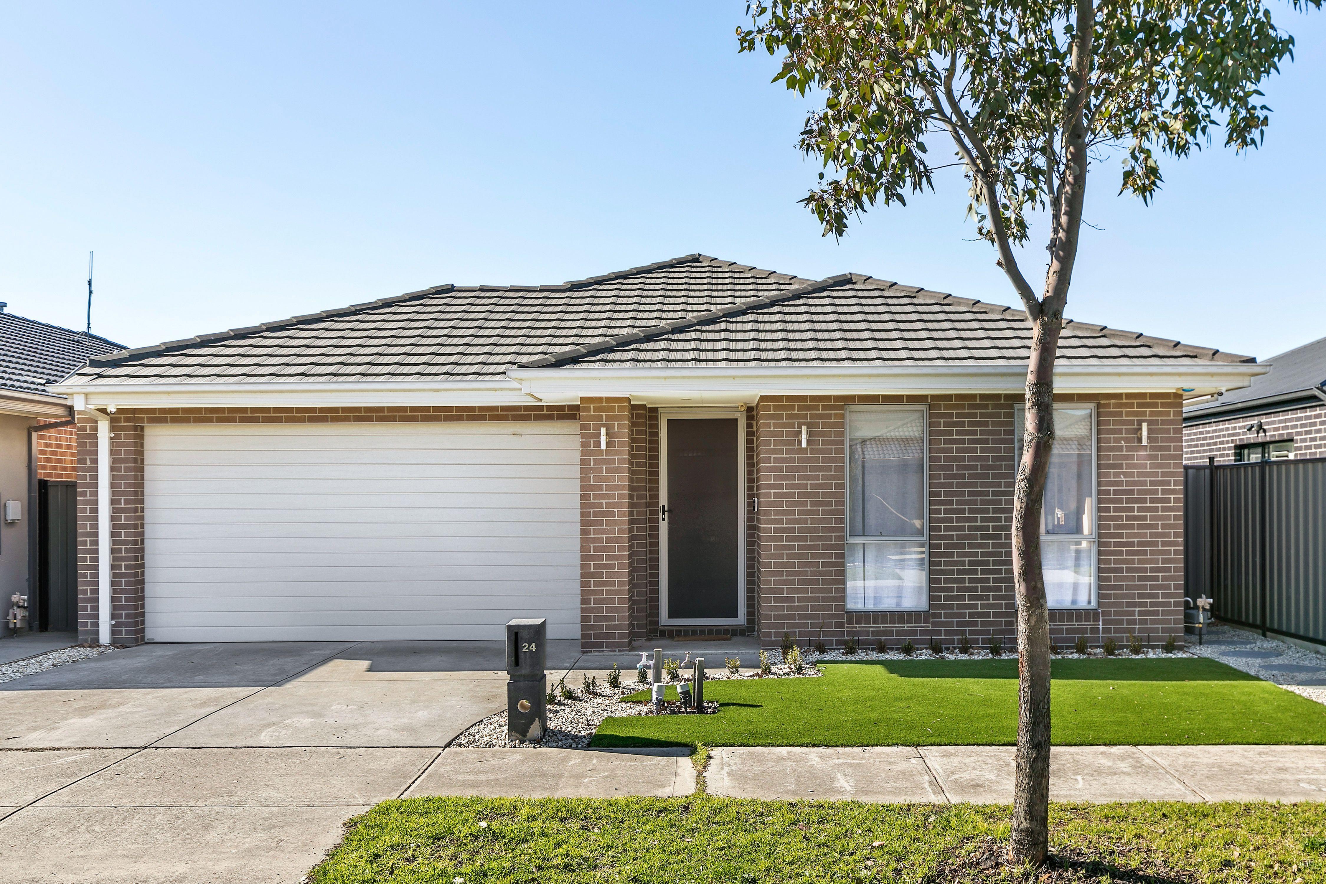 Prop-GPT: House: VIC Craigieburn, VIC 3064 Home For Sale
