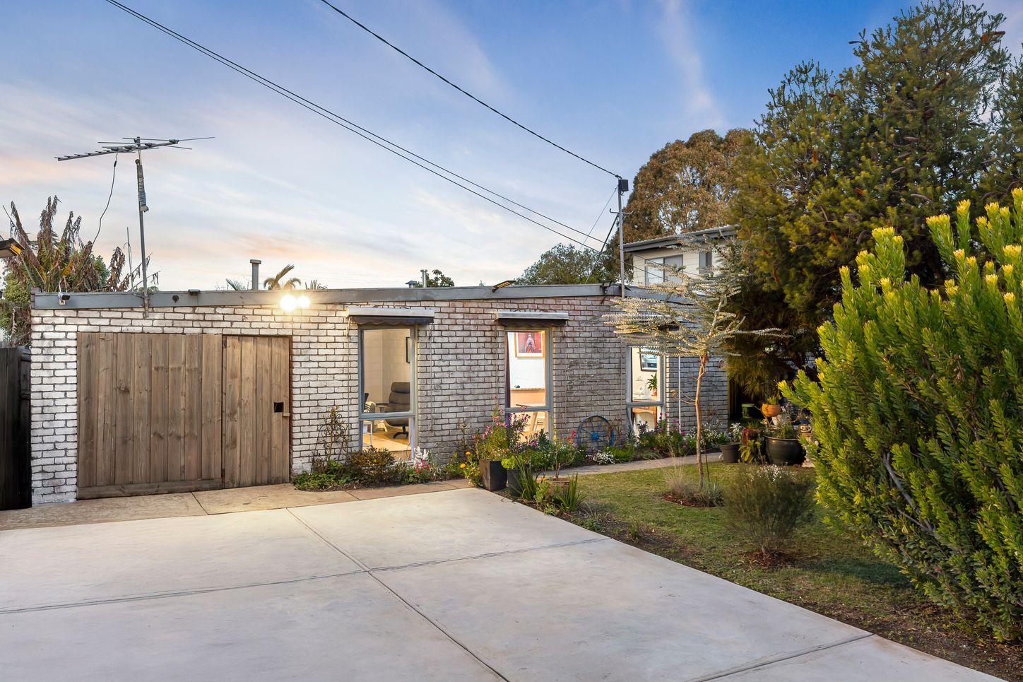 Prop-GPT: House: VIC Hastings, VIC 3915 Victoria 3915