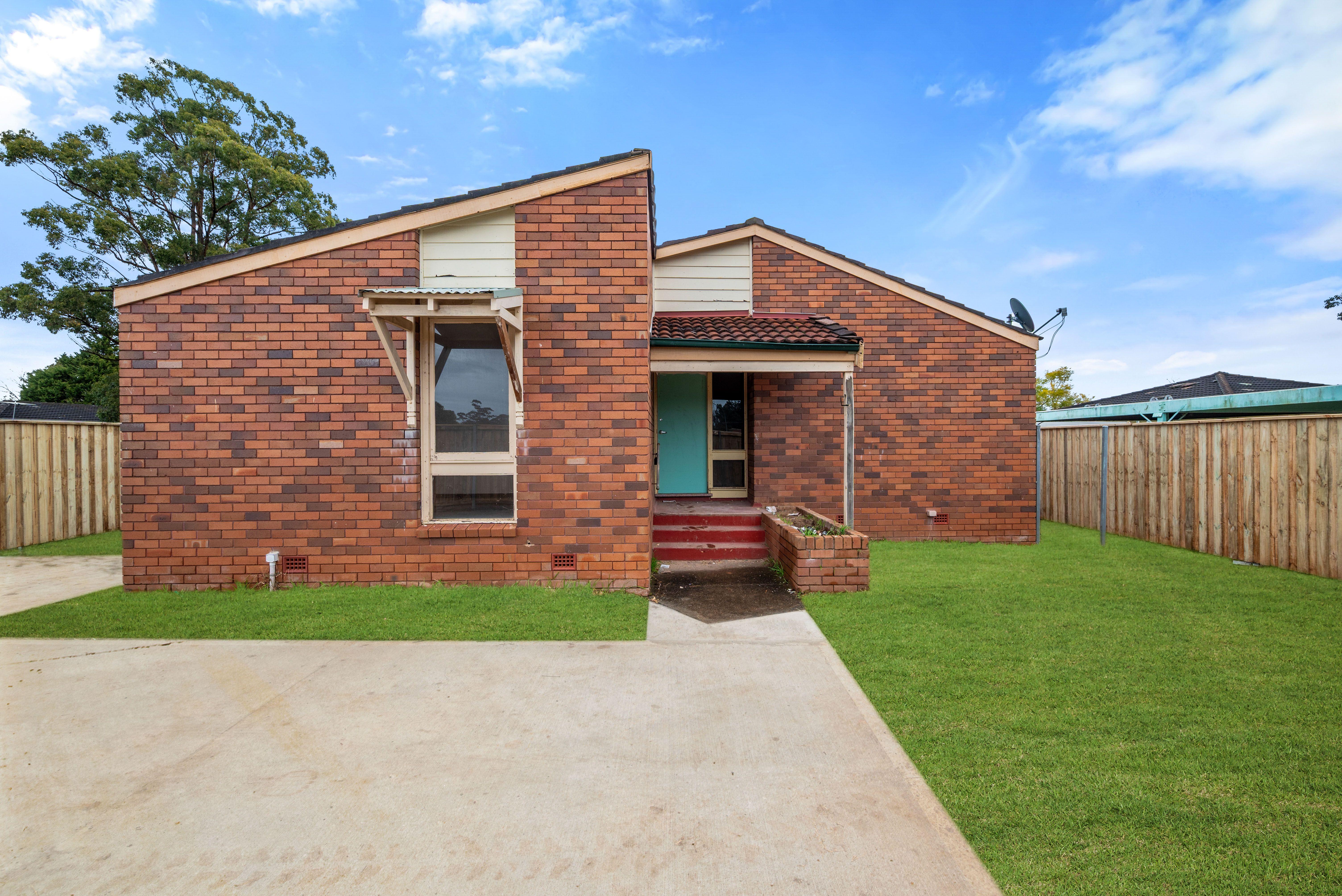 Prop-GPT: House: NSW Airds, NSW 2560 Home For Sale