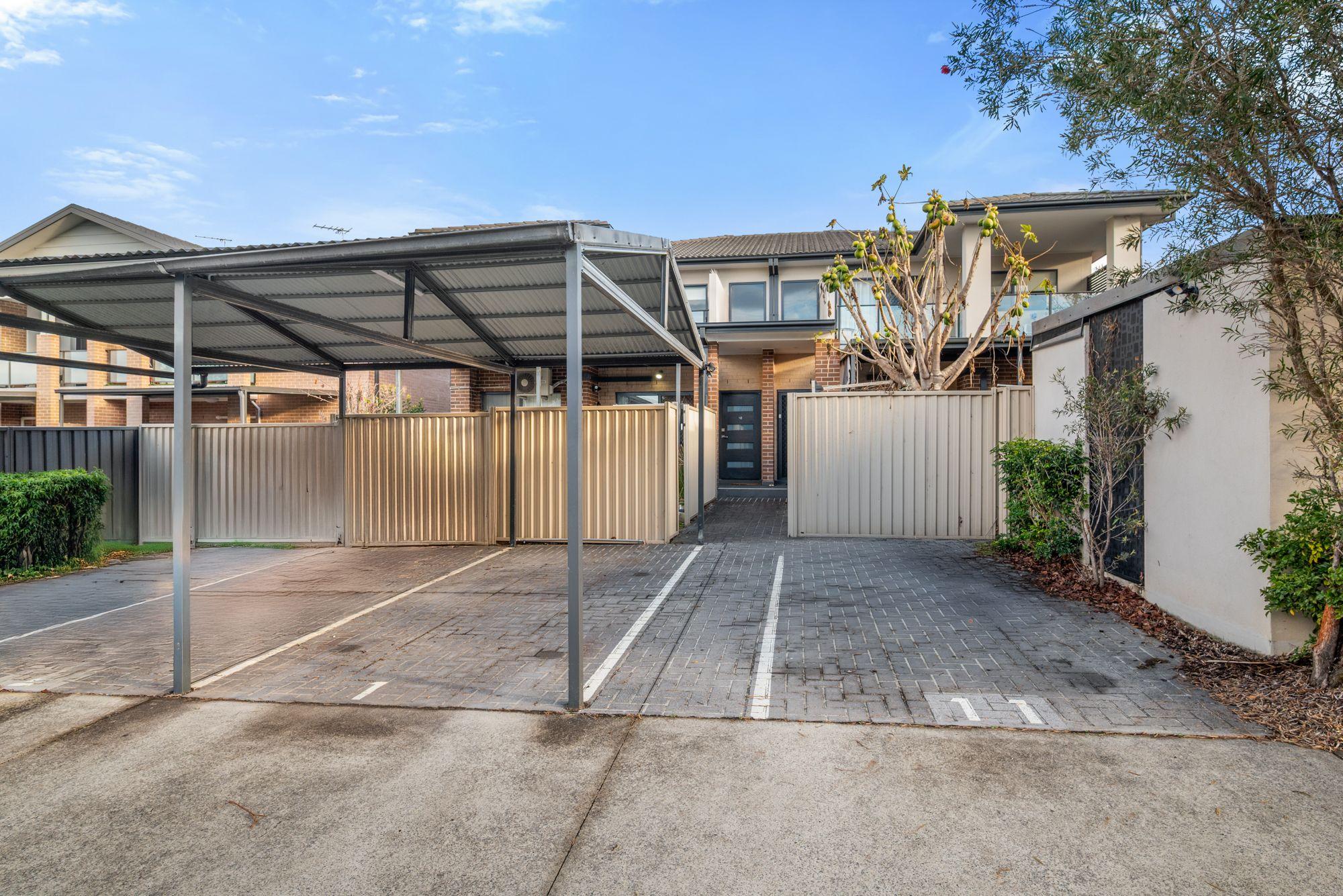 House for Sale: Macquarie Fields, NSW 2564, NSW, 2564