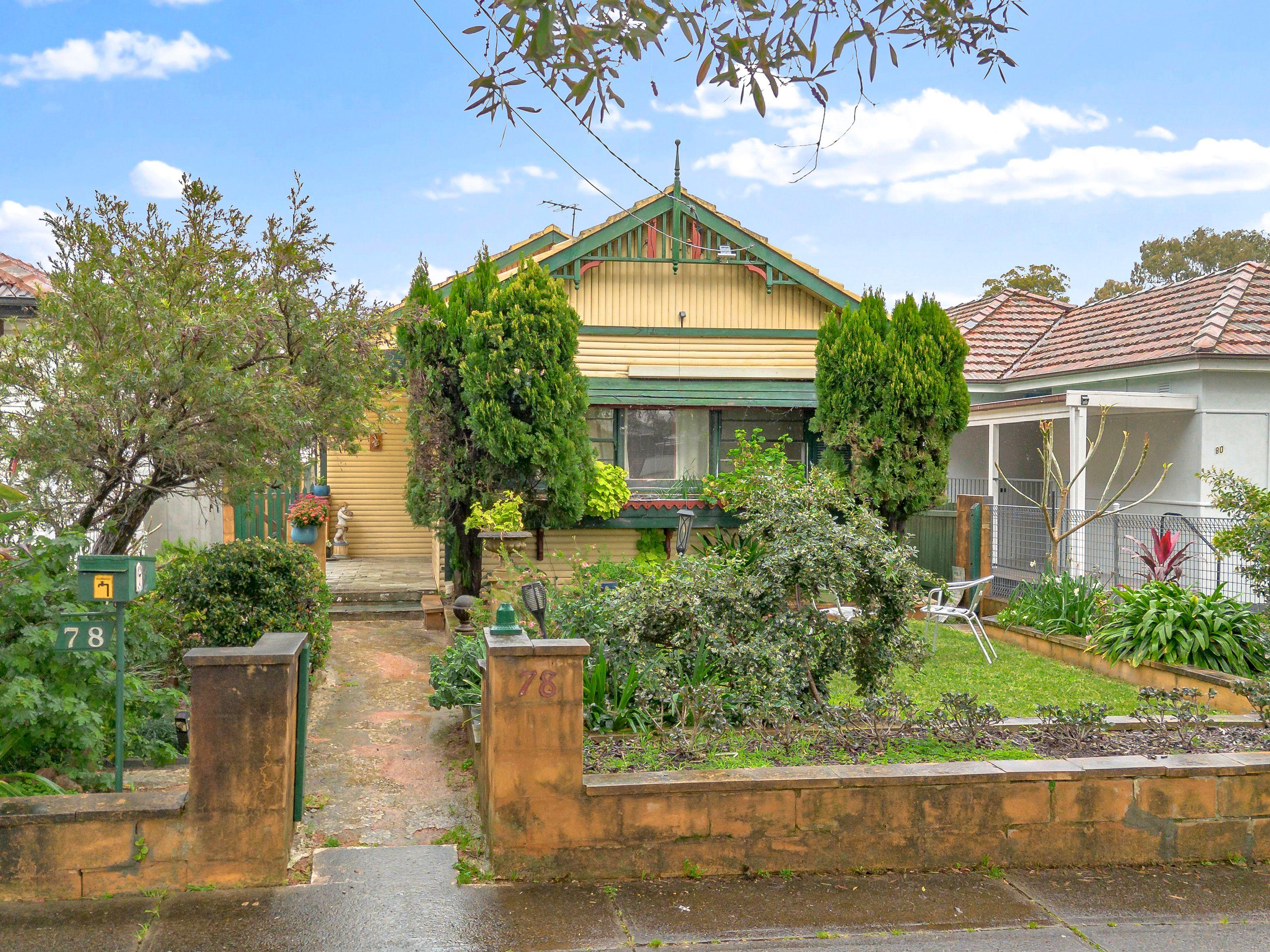 Prop-GPT: House: NSW Auburn, NSW 2144 Home For Sale