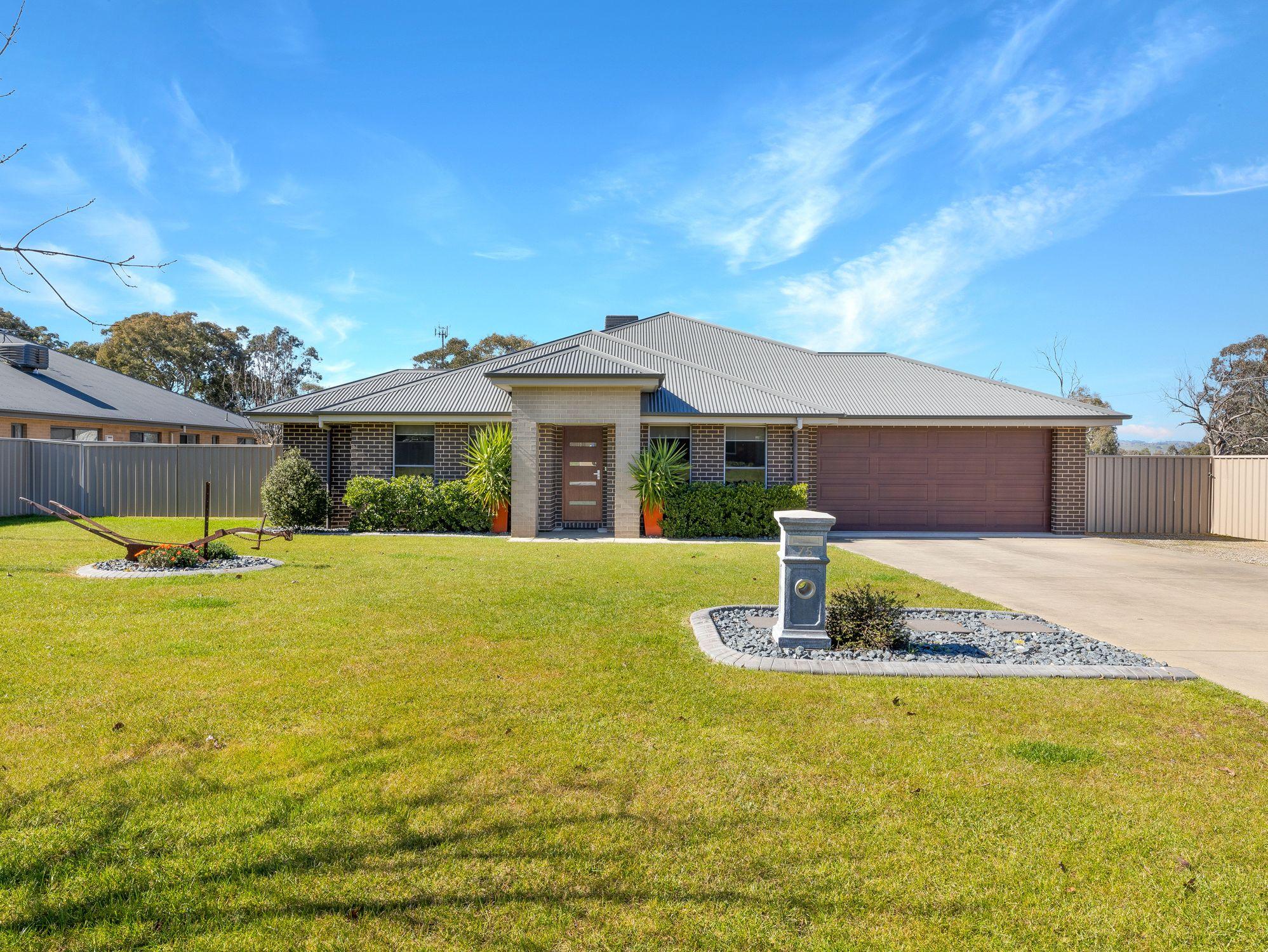 Prop-GPT: House: NSW Springdale Heights, NSW 2641 Home For Sale