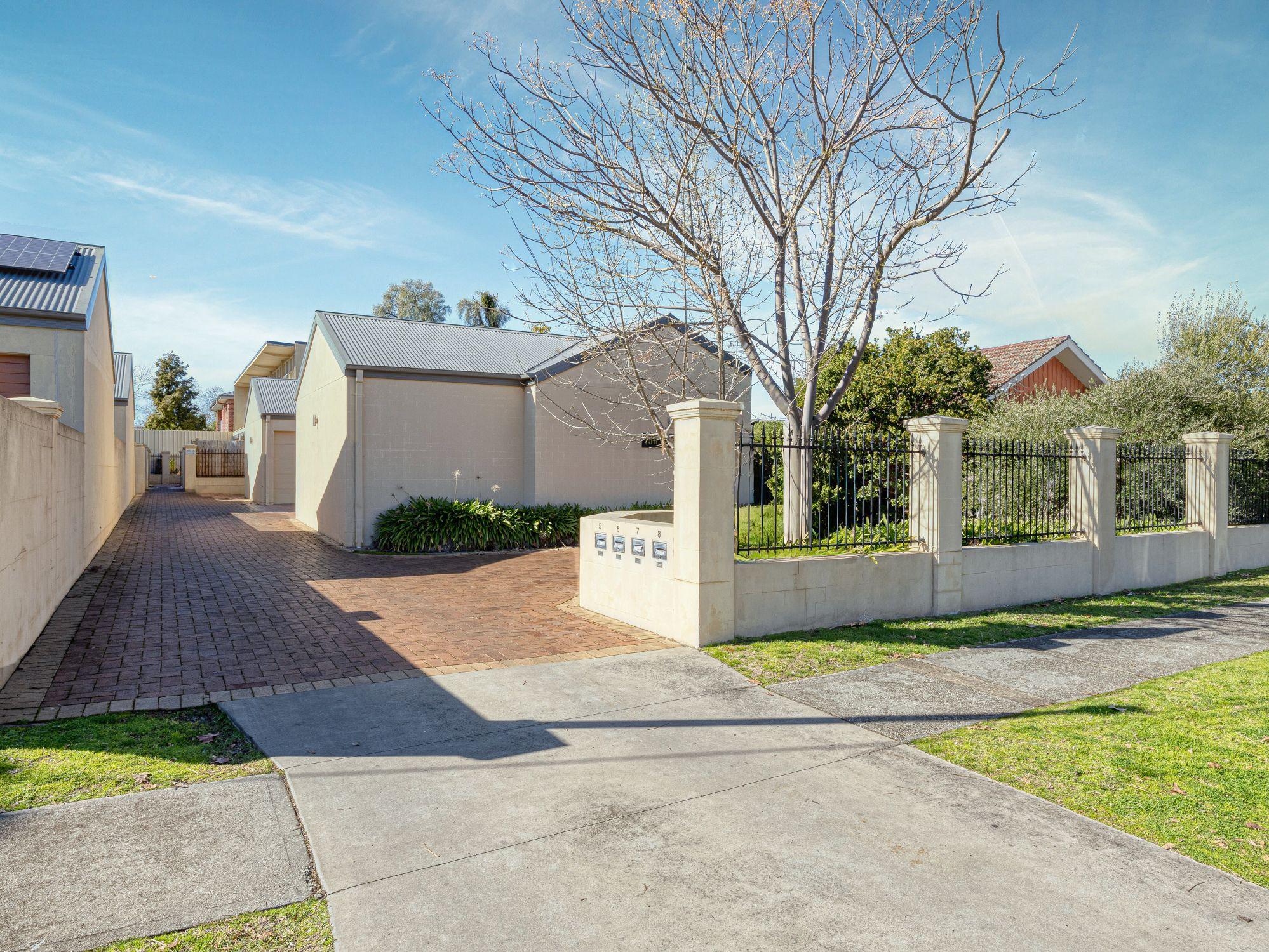 Prop-GPT: Townhouse: NSW East Albury, NSW 2640 Home For Sale