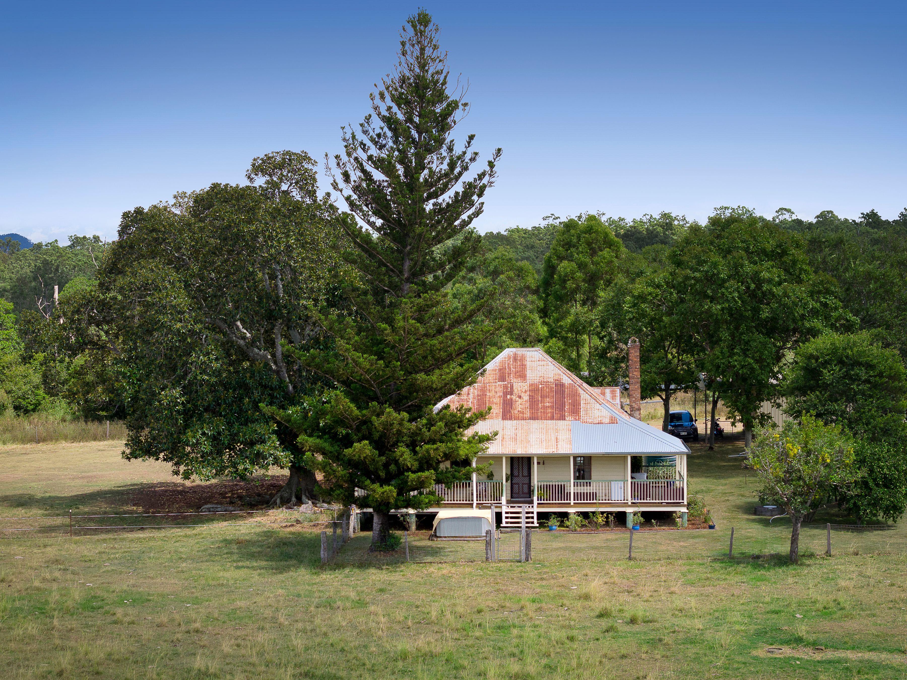 Prop-GPT: Lifestyle: QLD Mutdapilly, QLD 4307 Rural