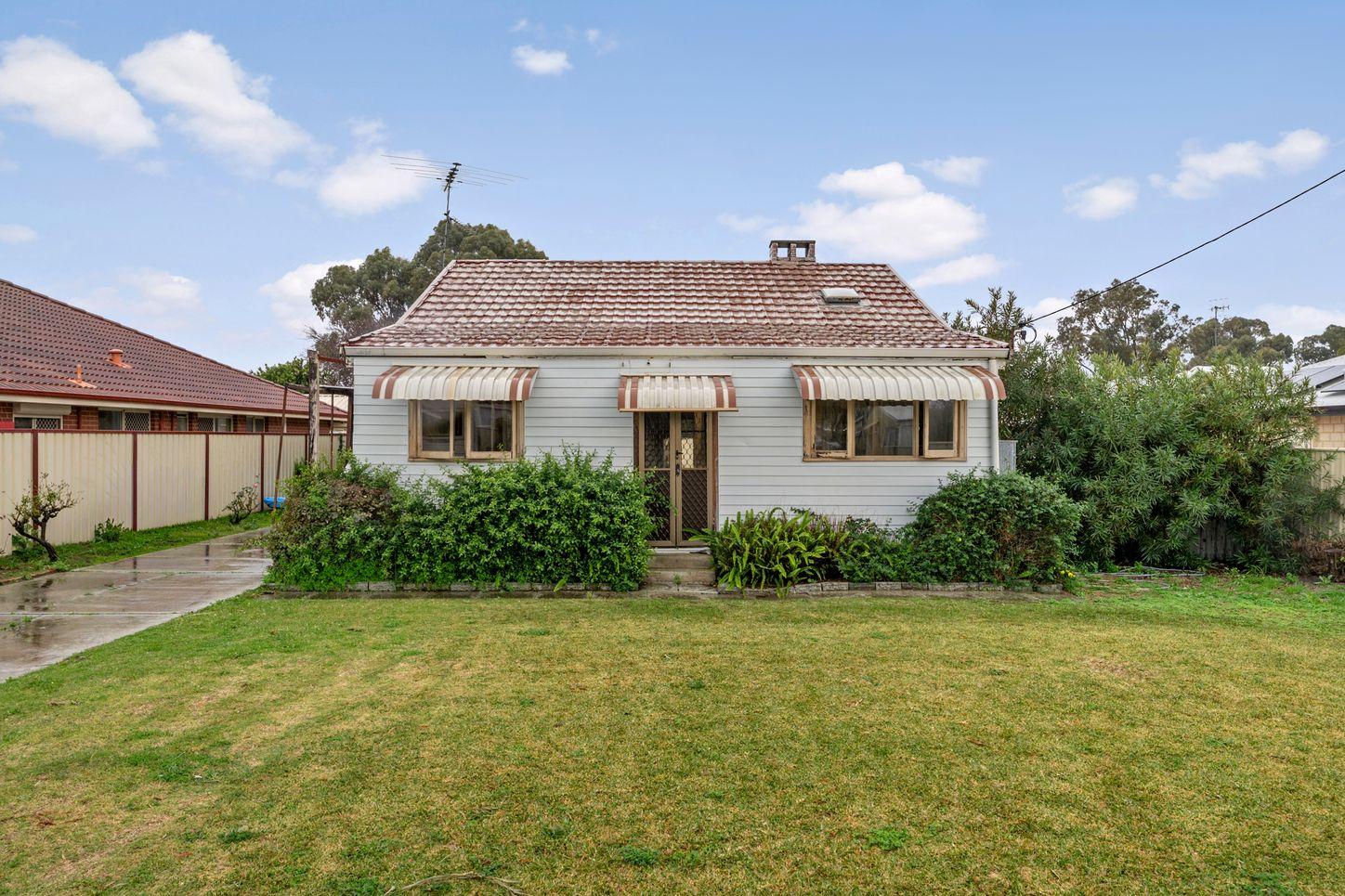 Prop-GPT: House: WA Dudley Park, WA 6210 Western Australia 6210