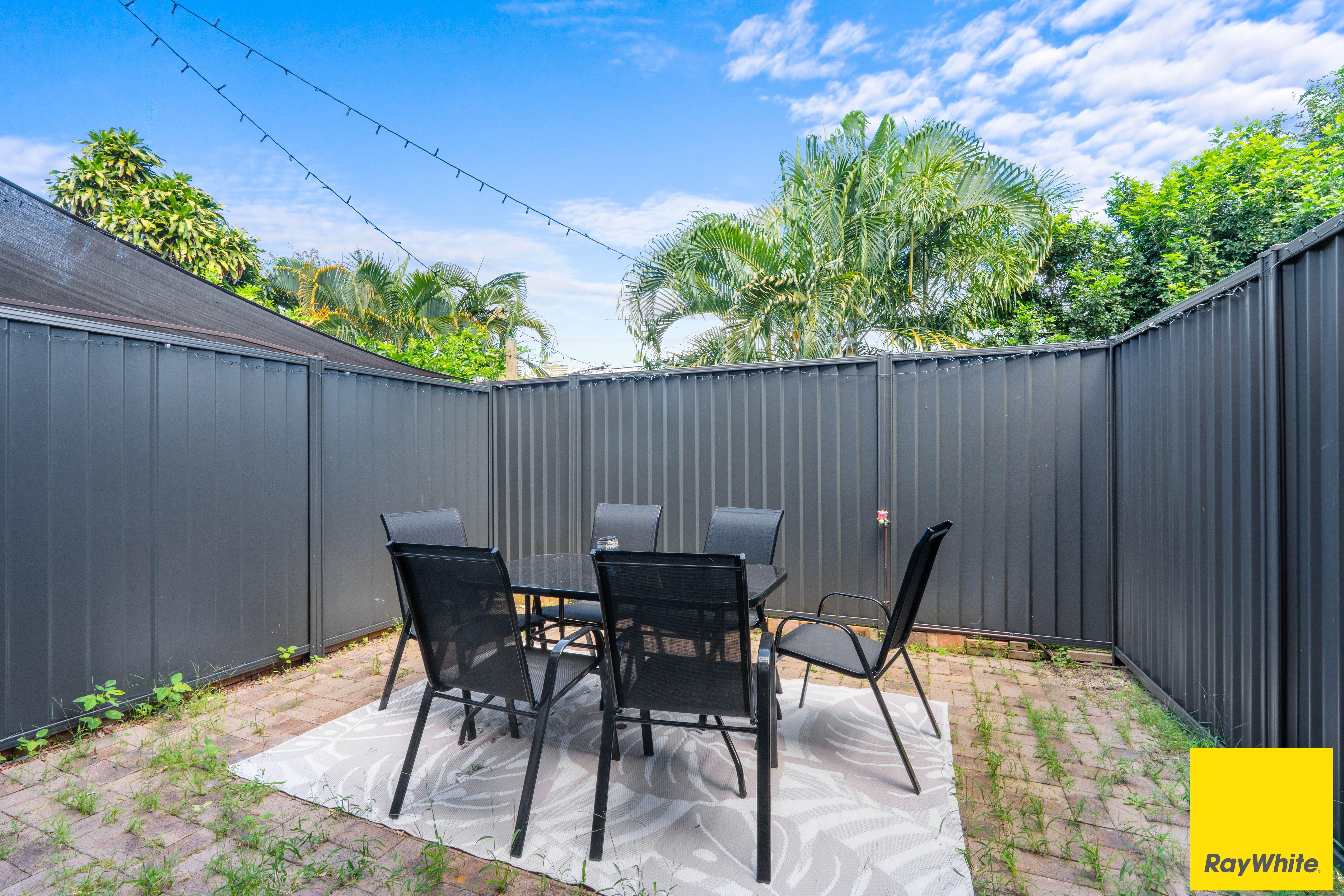 Townhouse for Sale: Manunda, QLD 4870, QLD, 4870