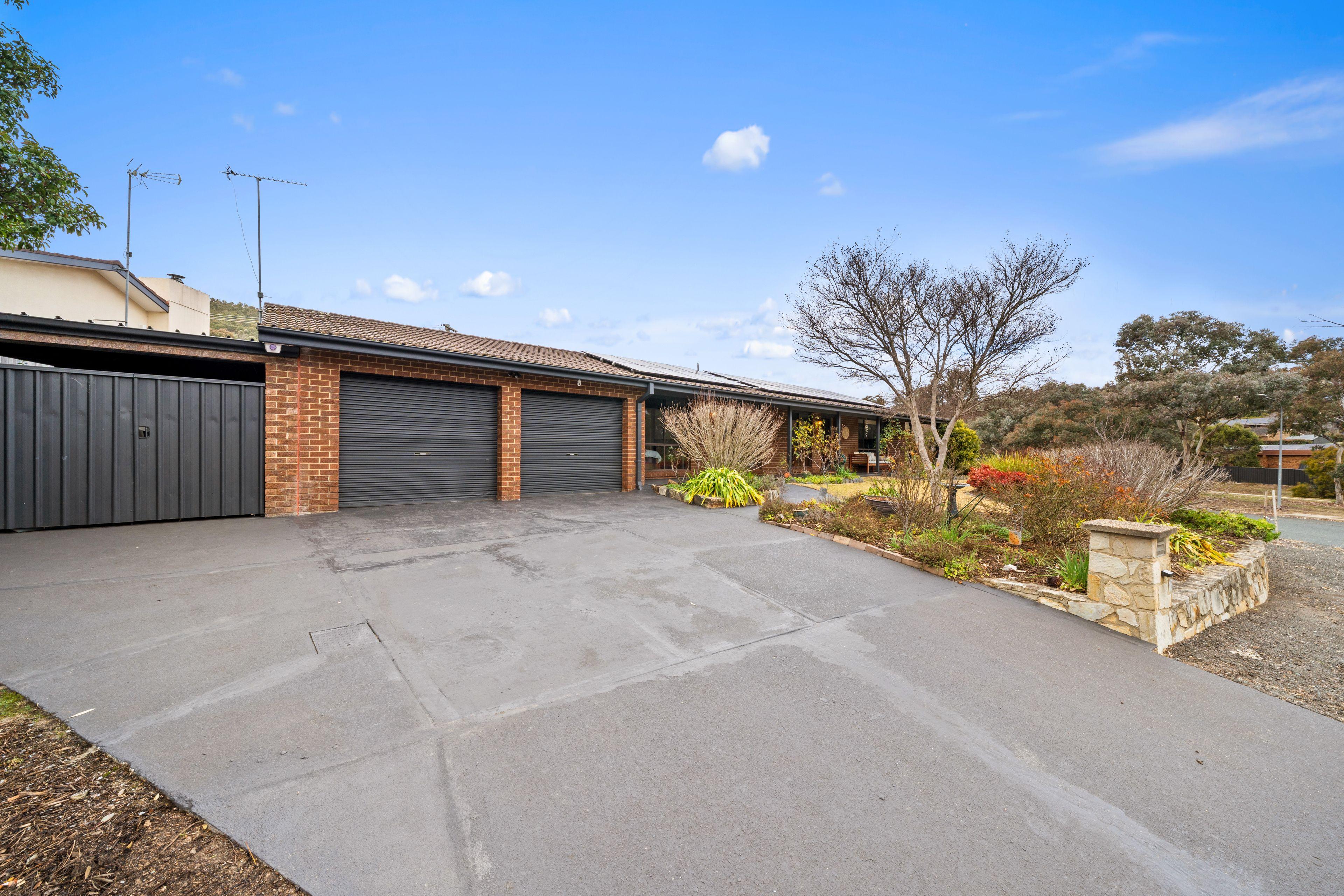 Prop-GPT: House: ACT Fadden, ACT 2904 Home For Sale